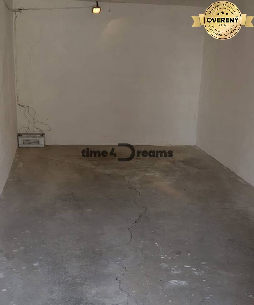 Na predaj: Garáž na ulici M.R.Štefánika