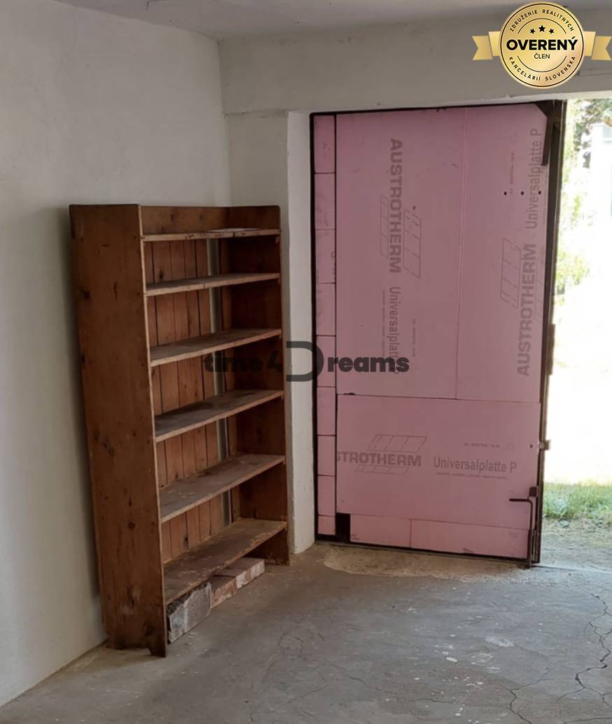 Na predaj: Garáž na ulici M.R.Štefánika