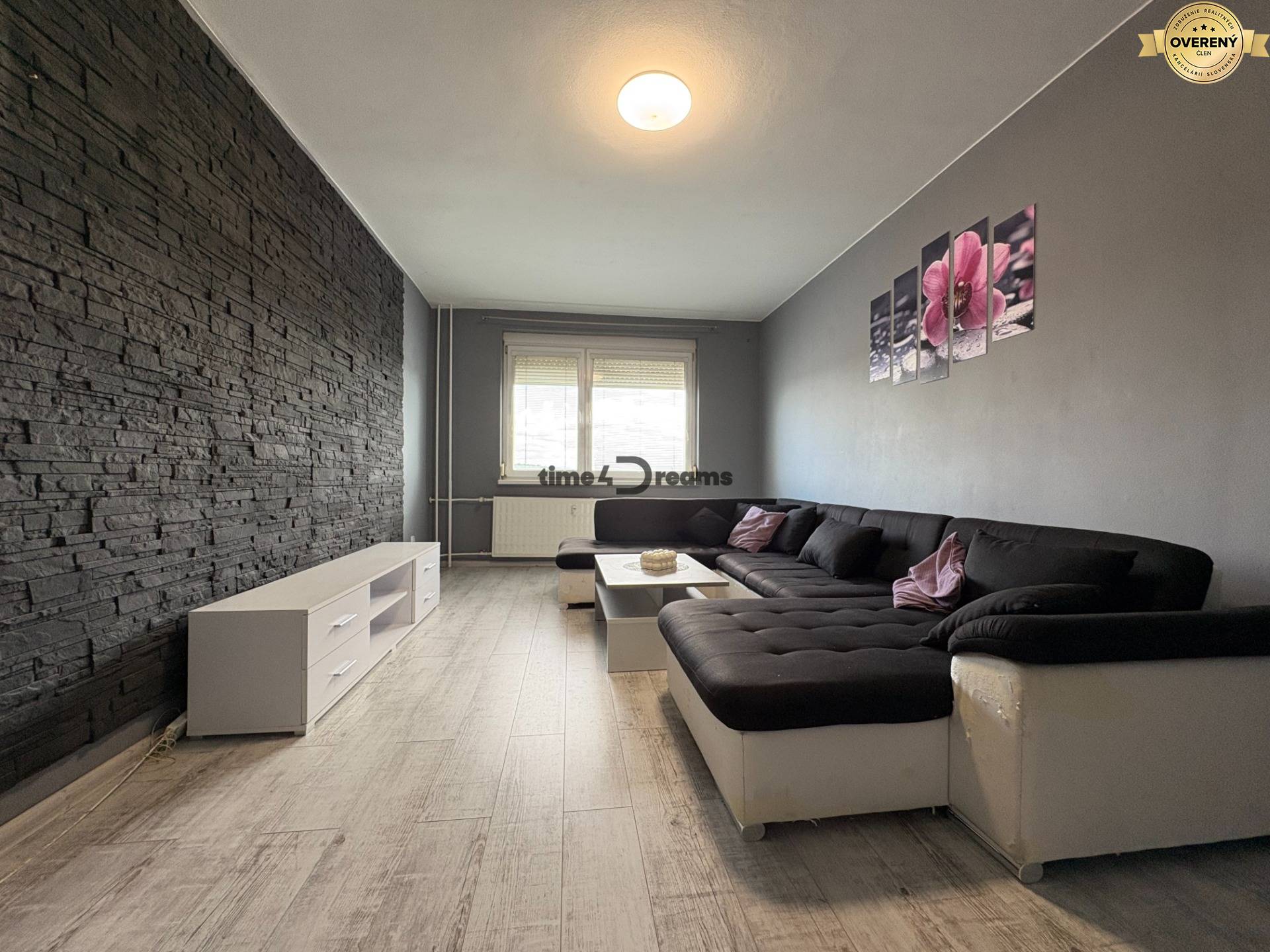 Na predaj: VEĽKY 3 ib + LOGGIA + ŠPAJZA + KUMBAL + PIVNICA