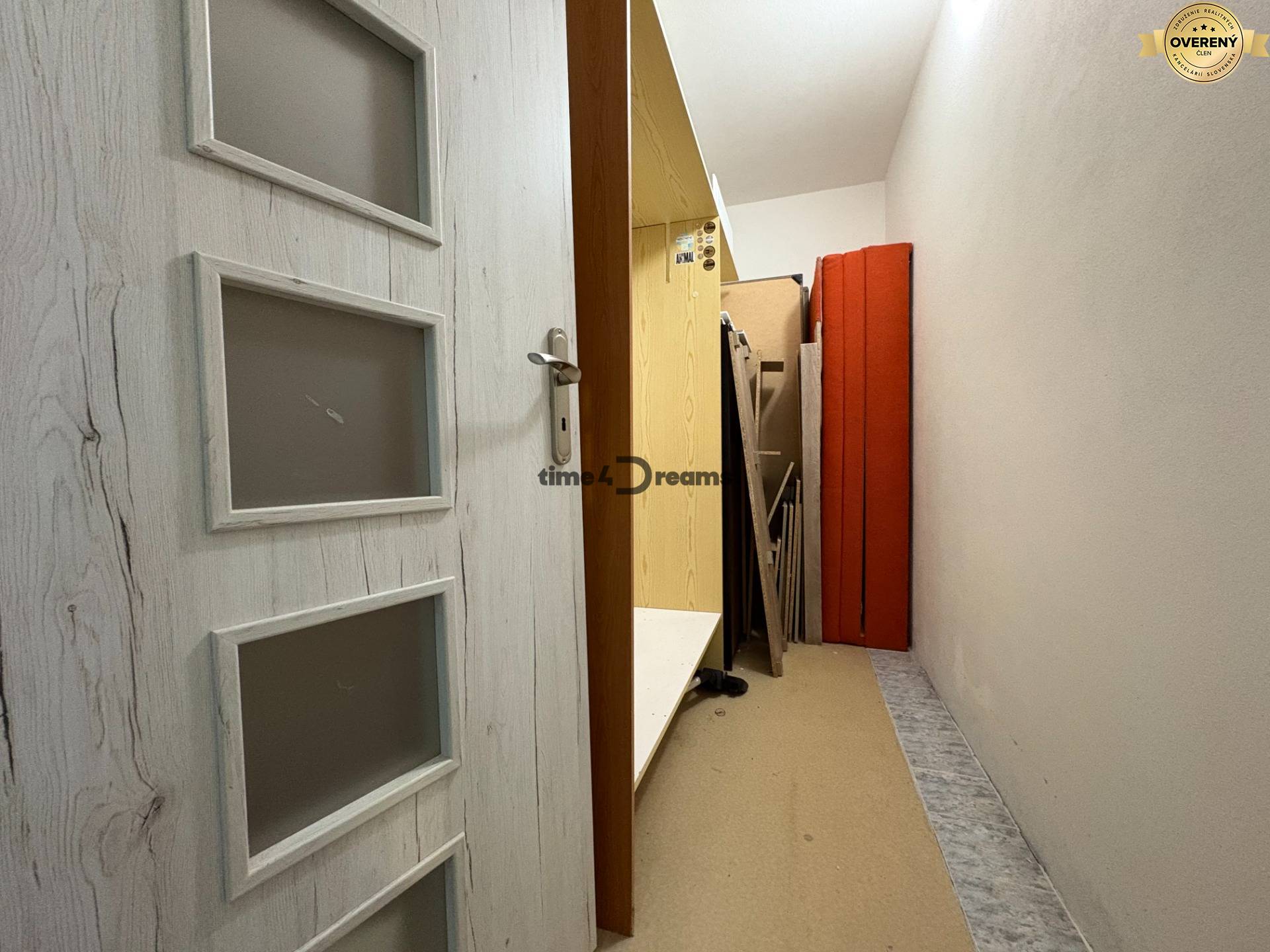 Na predaj: VEĽKY 3 ib + LOGGIA + ŠPAJZA + KUMBAL + PIVNICA