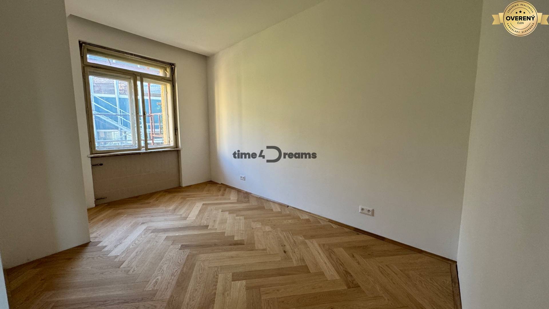 NA PREDAJ posledný štýlový byt v centre Nitry