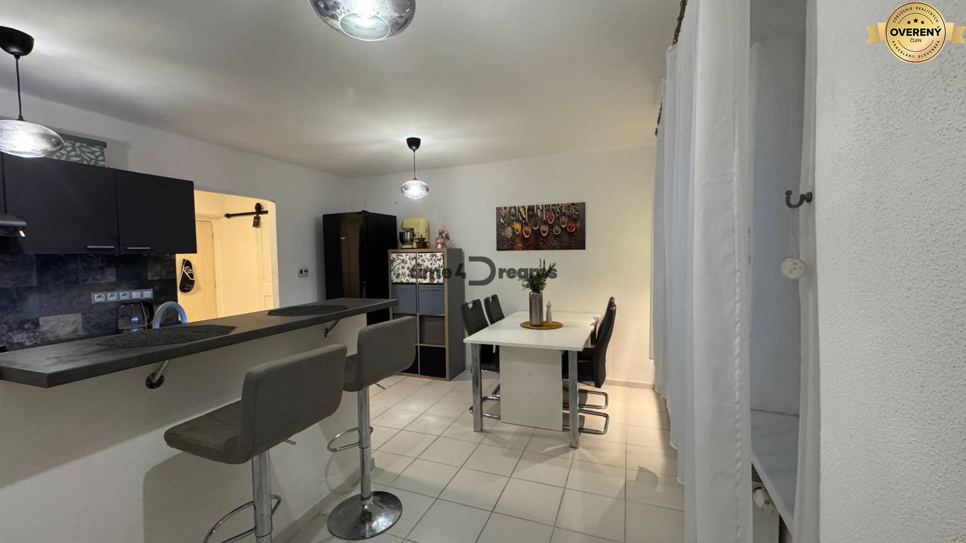 NA PREDAJ 2 izbový byt pod hradným kopcom NITRA