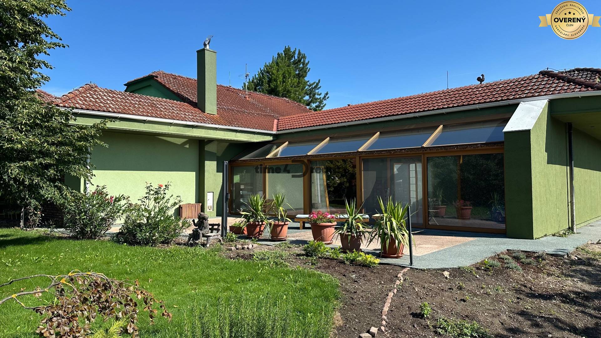 PREDAJ Rodinného domu na 70á pozemku v Ivanke pri Nitre