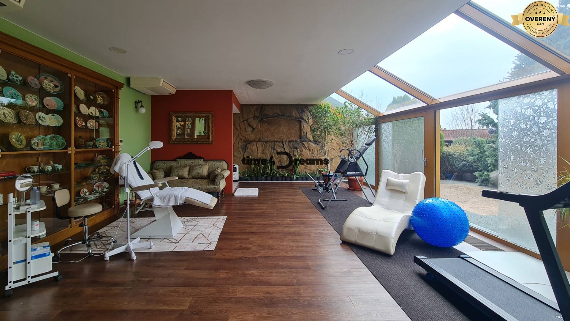 PREDAJ Rodinného domu na 70á pozemku v Ivanke pri Nitre