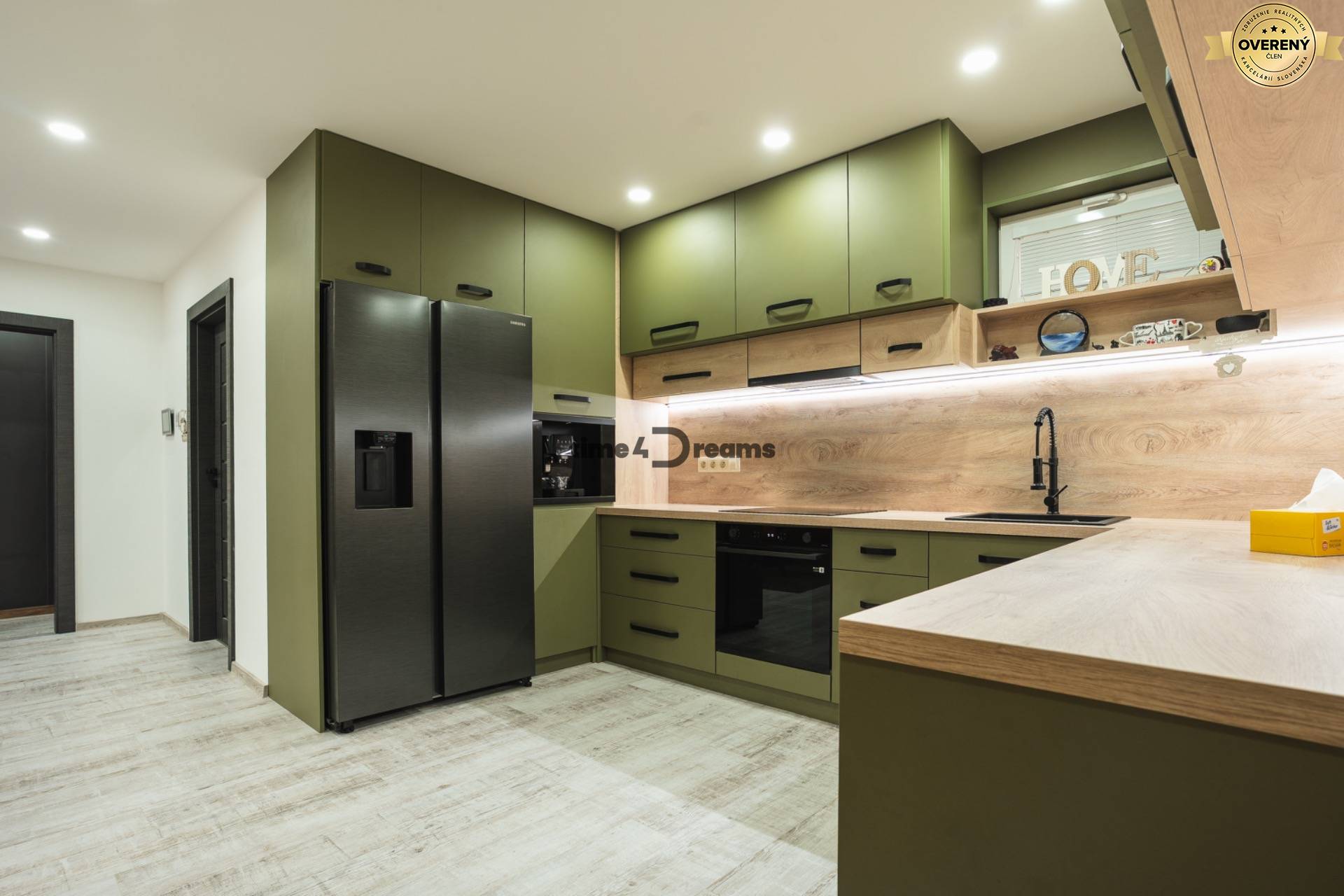 Na predaj dizajnový byt v Seredi