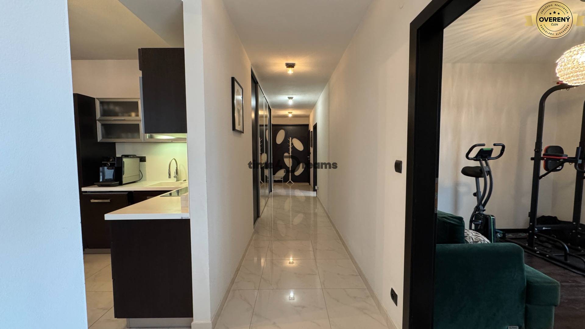 NA PRENÁJOM Luxusný 3-izbový byt v centre mesta NITRA