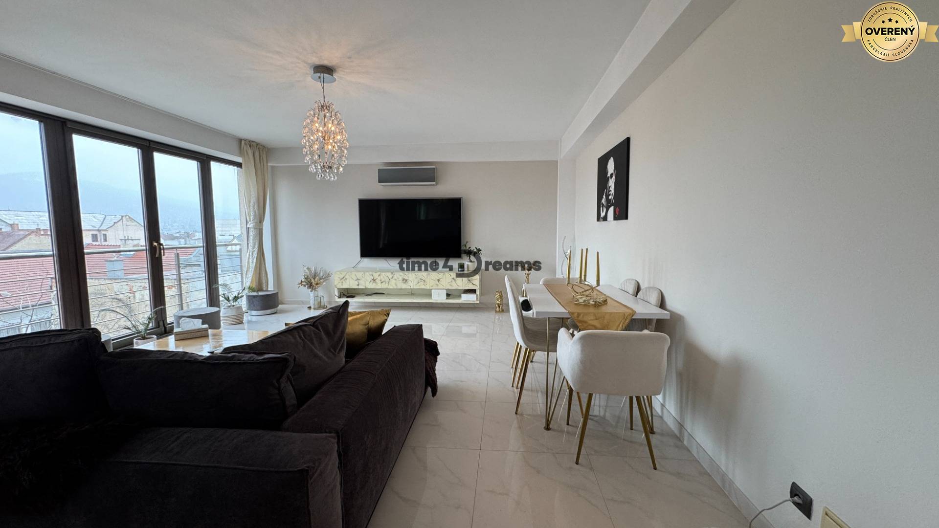 NA PRENÁJOM Luxusný 3-izbový byt v centre mesta NITRA