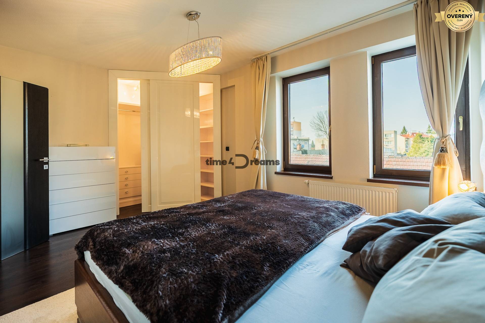 NA PREDAJ Luxusný 3-izbový byt v centre mesta Nitra