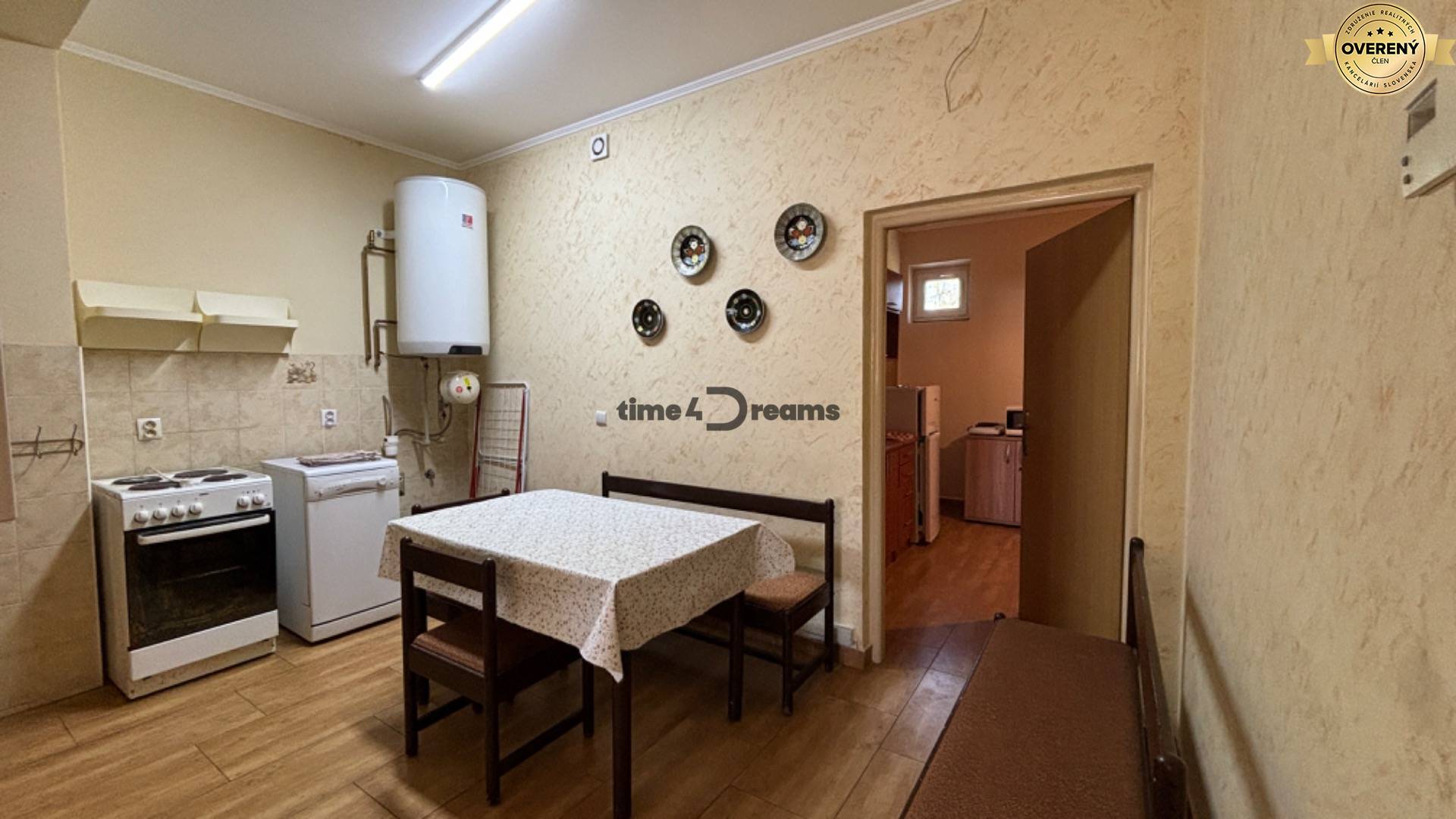 NA PREDAJ Ubytovňa v obci Bílkové Humence