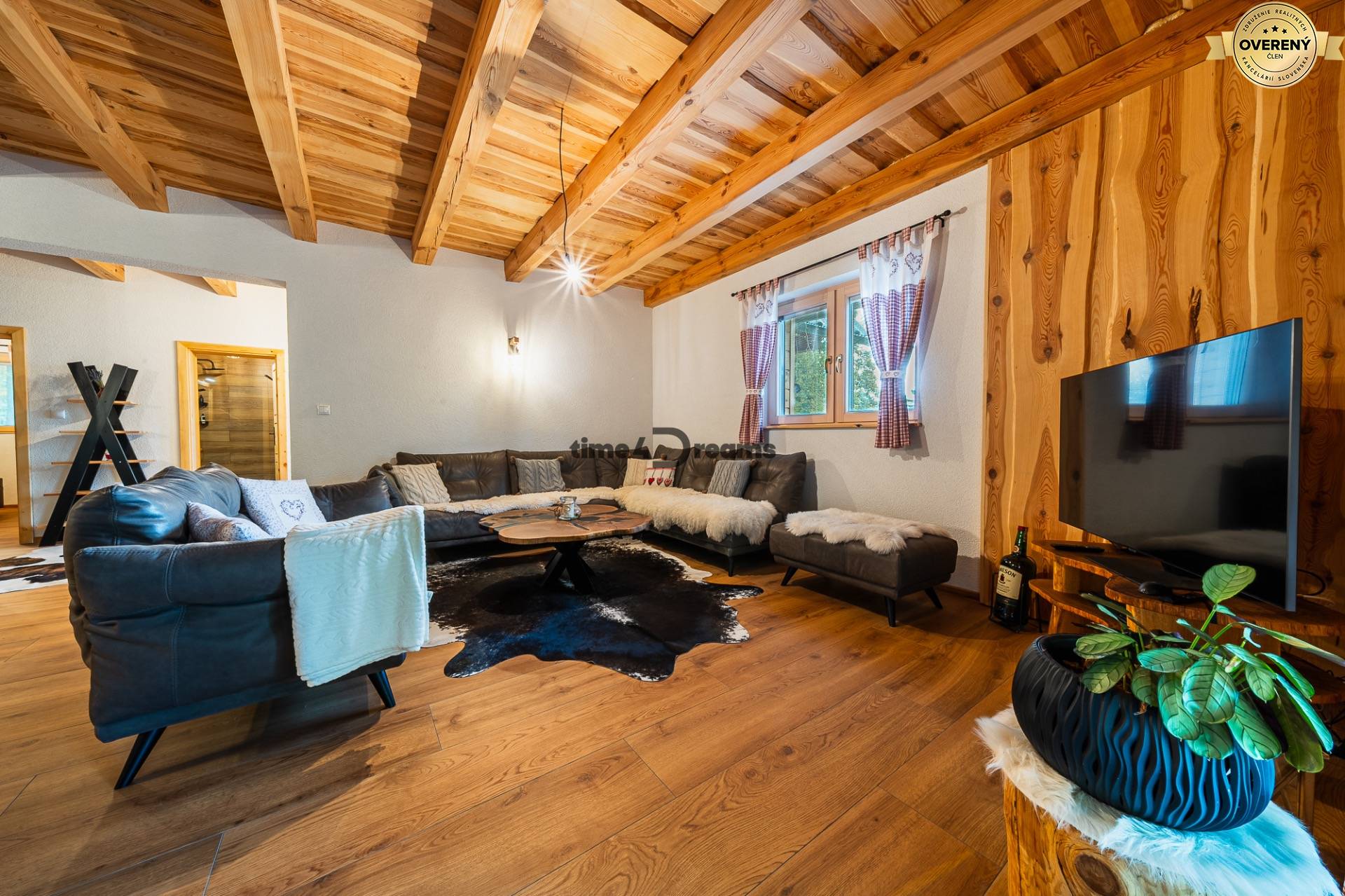 NA PREDAJ čarovná CHATA v srdci Duchonky - Topoľčany