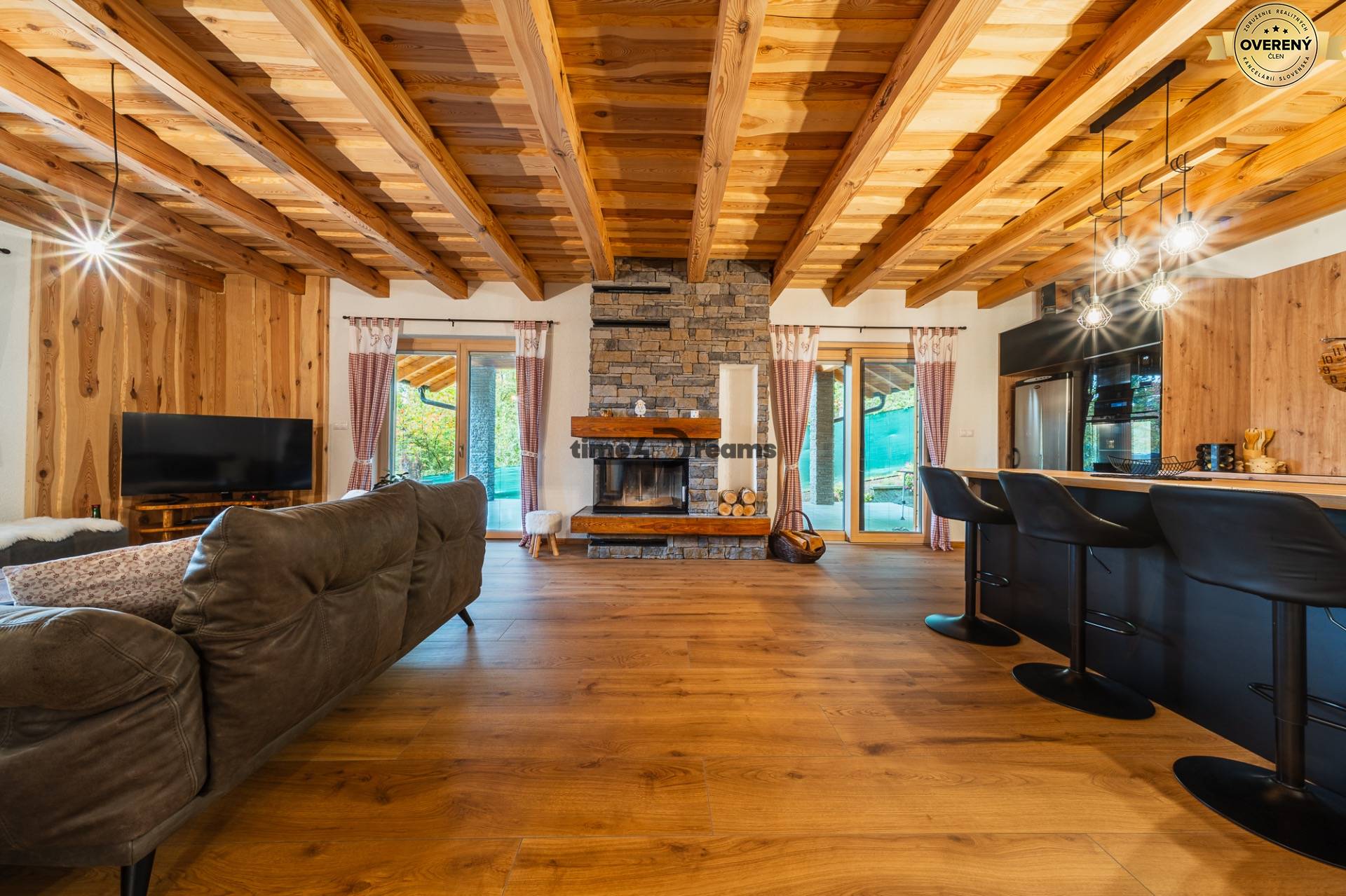 NA PREDAJ čarovná CHATA v srdci Duchonky - Topoľčany