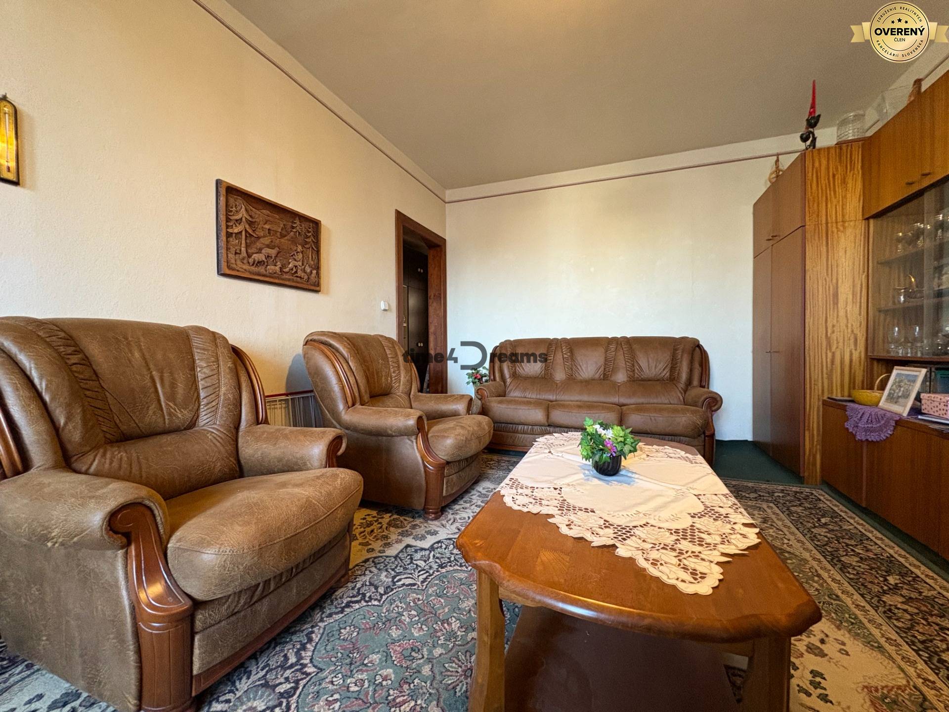 Na predaj: 2 izb.byt v CENTRE mesta + 2x BALKÓN, ŠATNÍK, PIVNICA