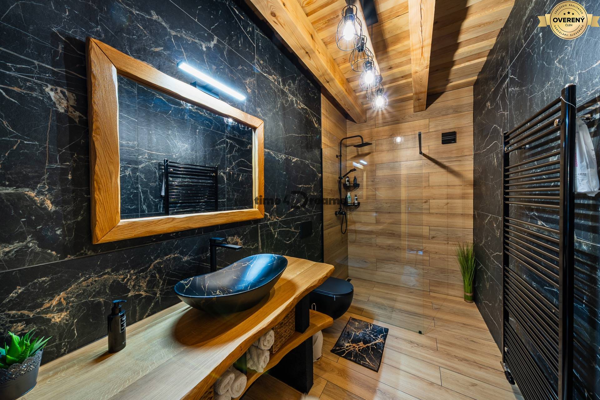 NA PREDAJ čarovná CHATA v srdci Duchonky - Topoľčany