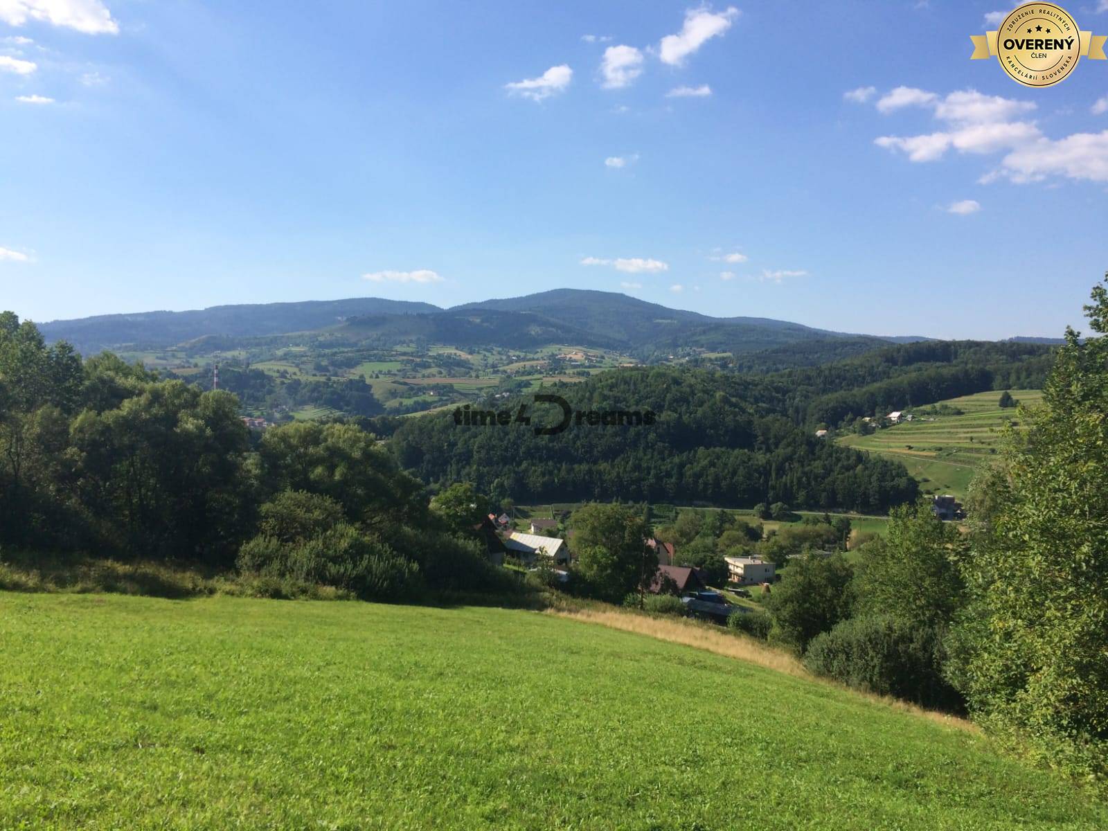 NA PREDAj pozemok na stavbu chaty HRIŇOVÁ