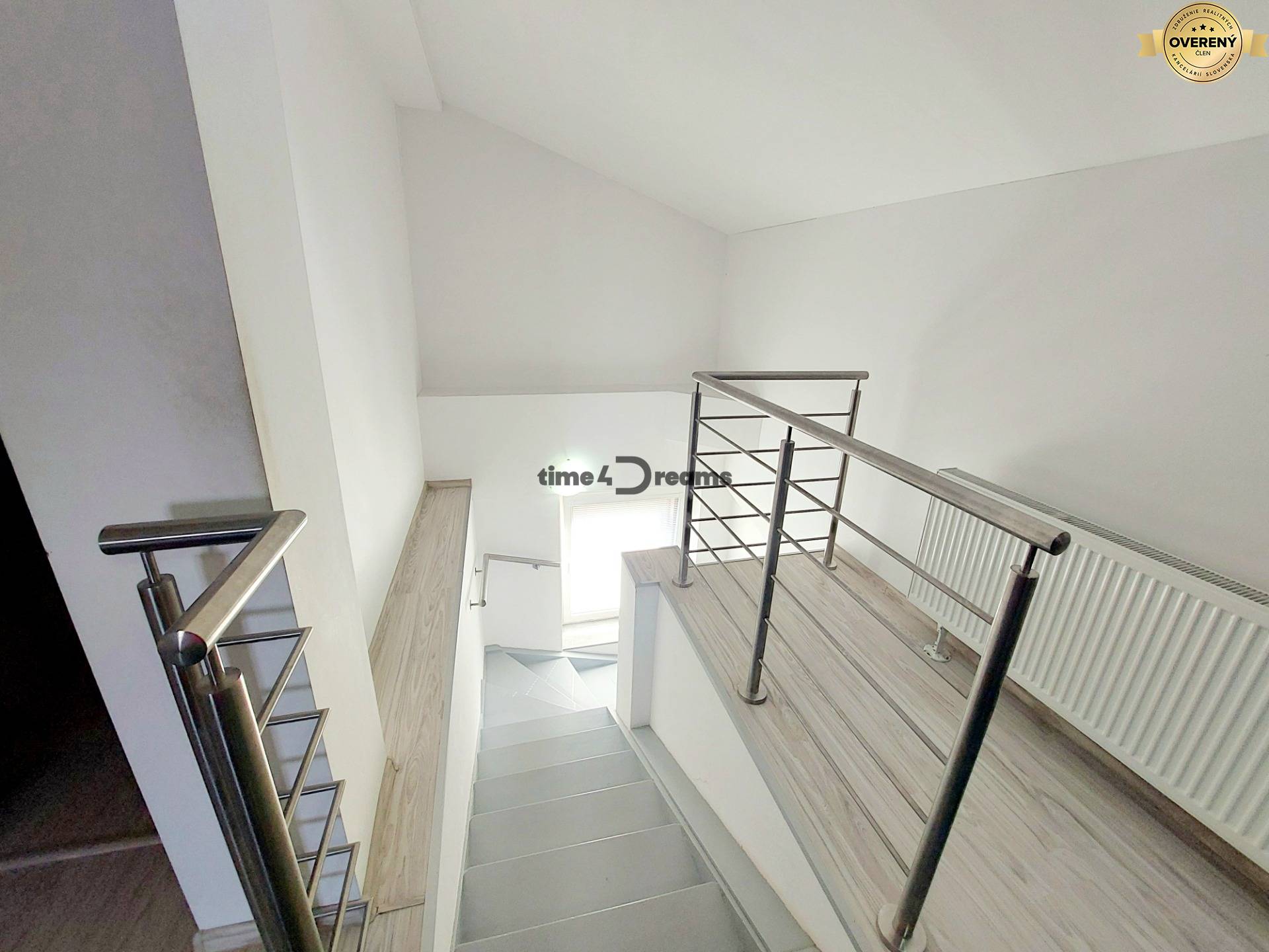 NA PREDAJ pekný zrekonštruovaný dom v obci Sebedražie