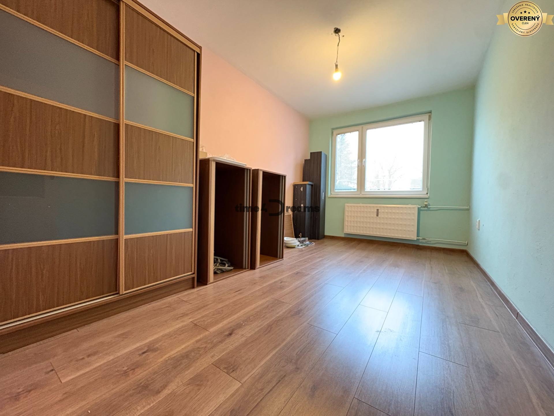 Na predaj: CENTRUM: 3 izb.byt + PIVNICA