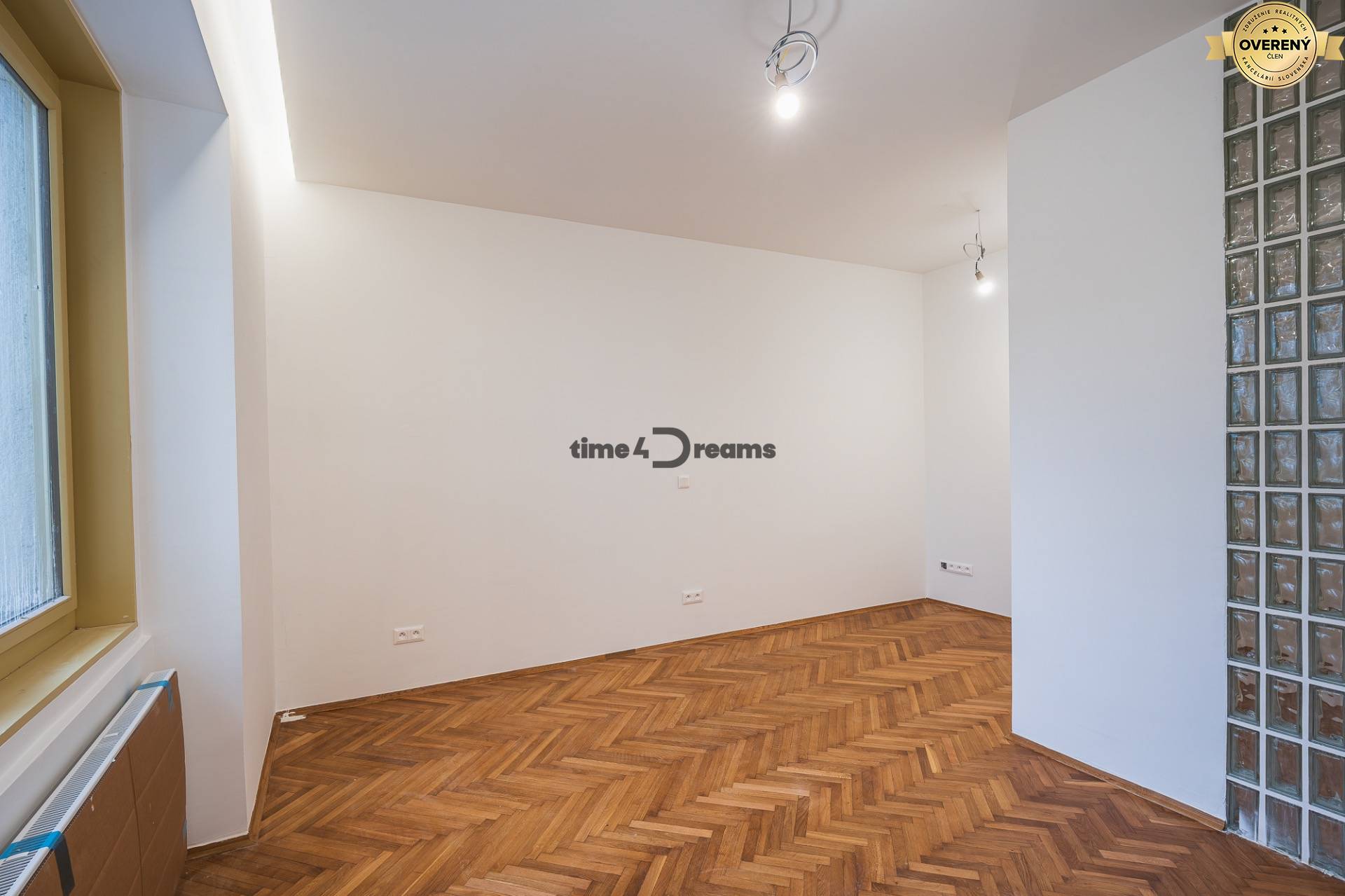 NA PREDAJ štýlový byt v centre Nitry