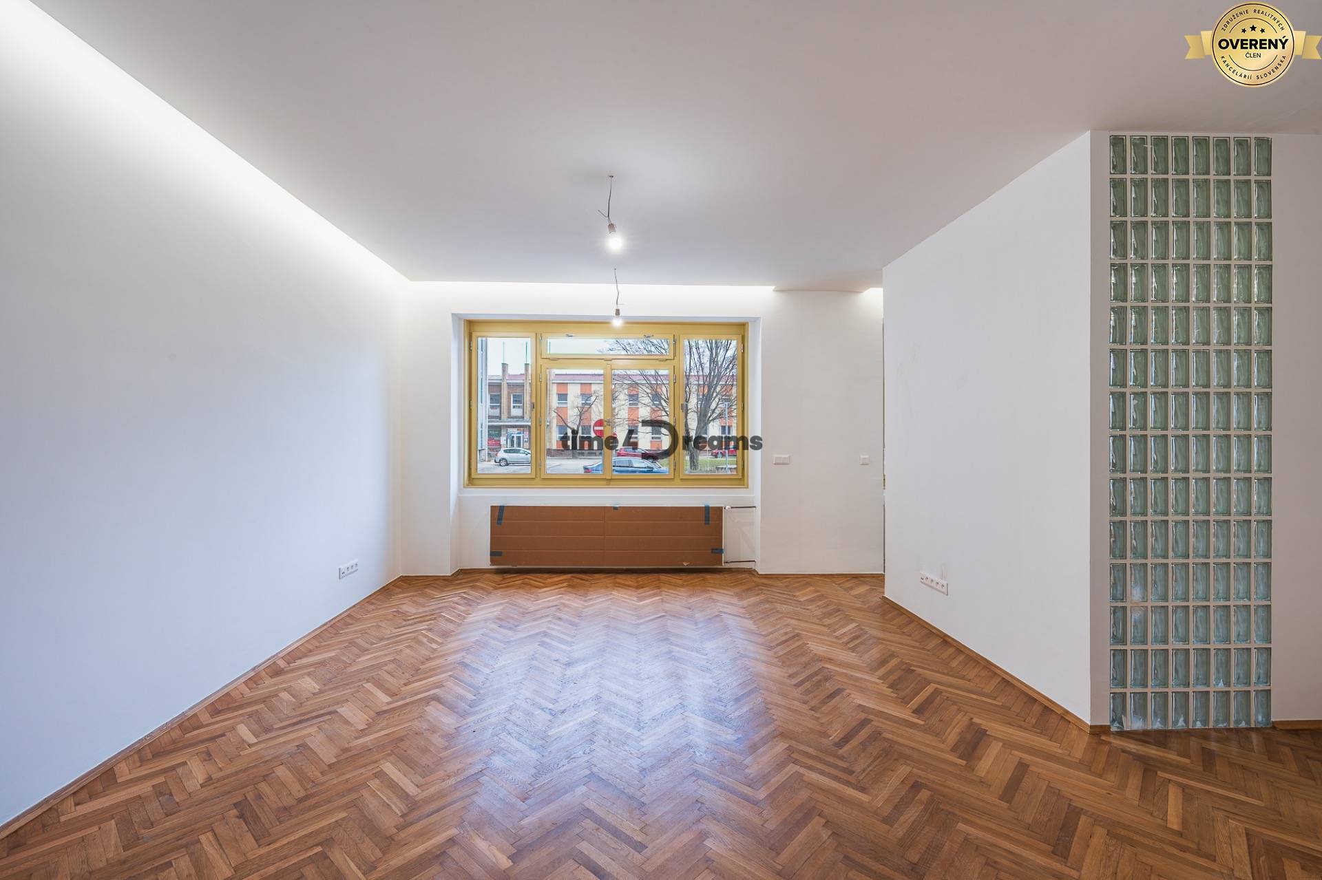 NA PREDAJ štýlový byt v centre Nitry