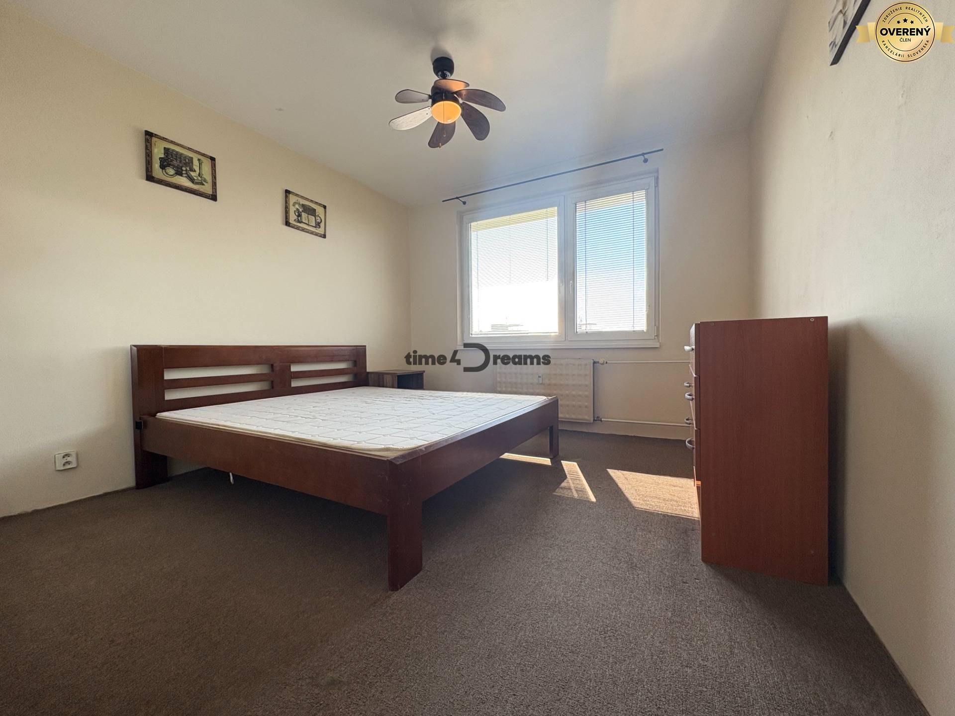 Na predaj: 4 izb.byt + BALKON + PIVNICA