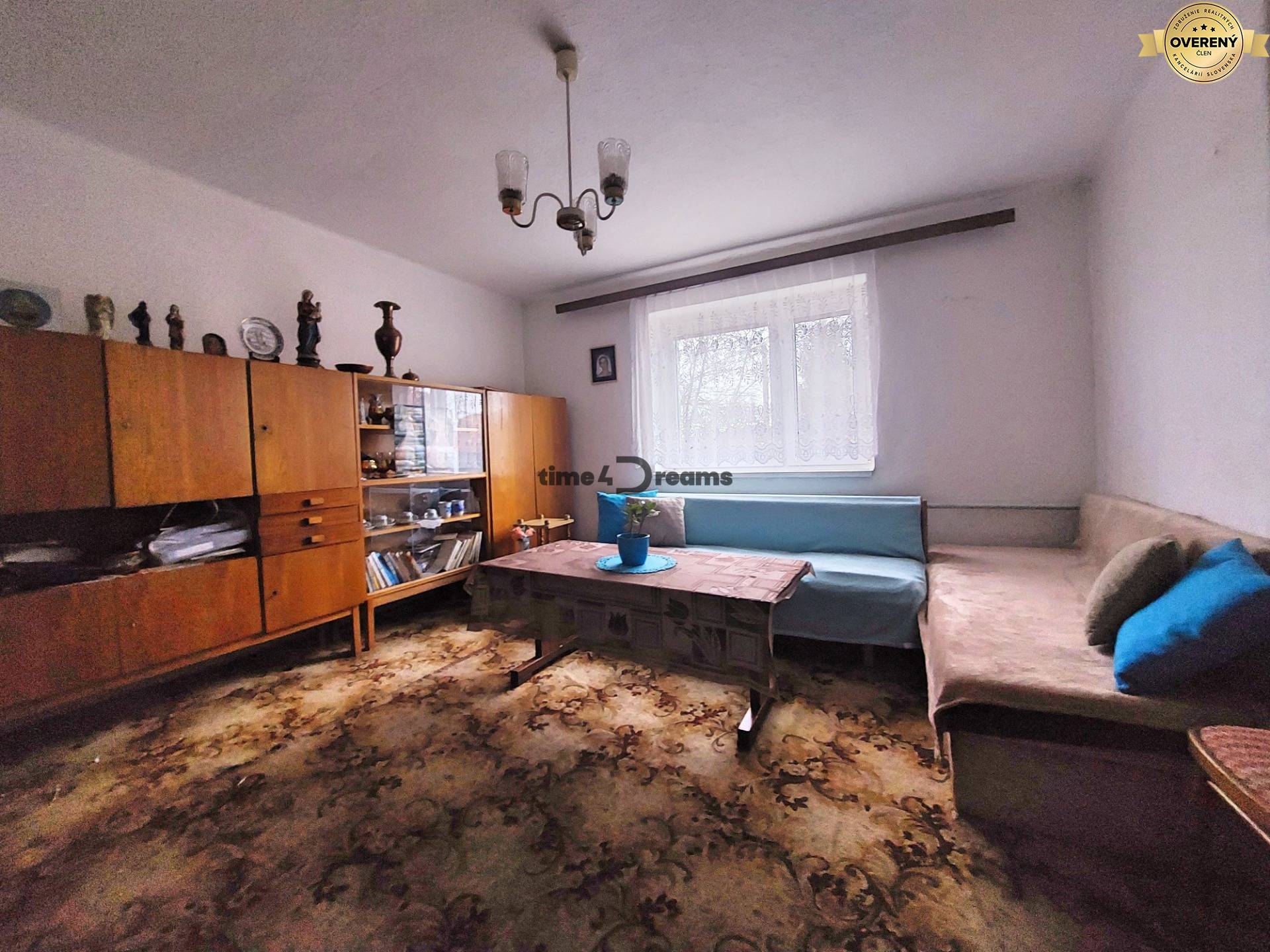 NA PREDAJ-MIMORIADNE ZNÍŽENÁ CENA rodinný domček..Podkriváň