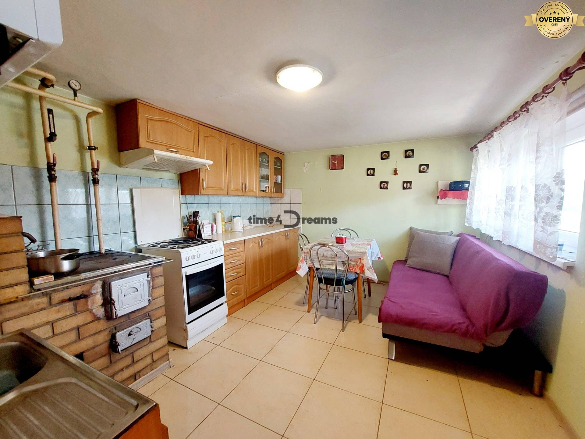 NA PREDAJ pekná chalupa LÁTKY okr.Detva