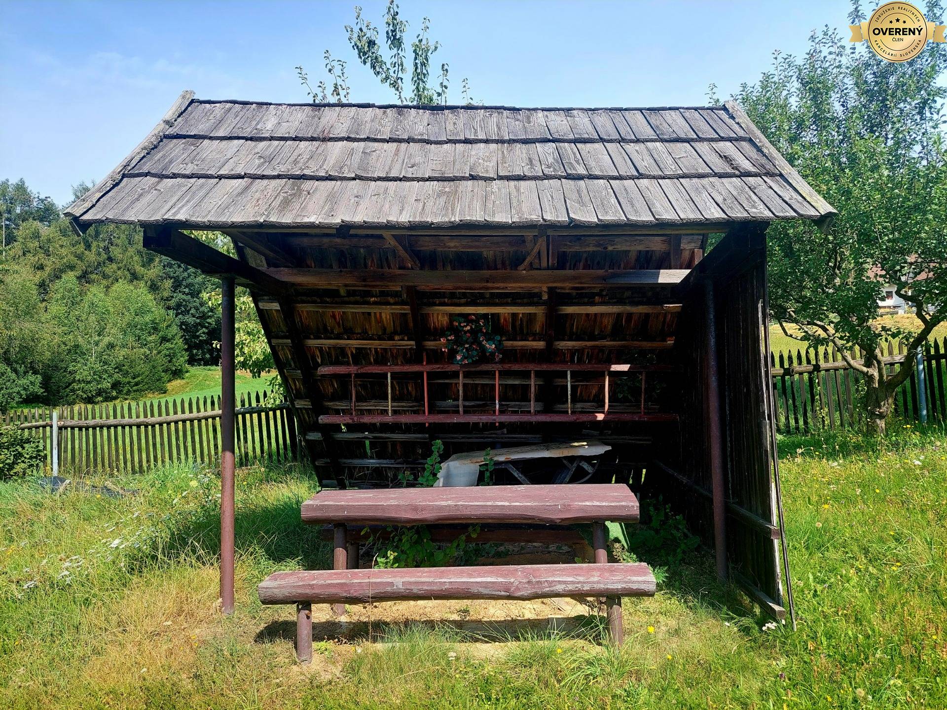 NA PREDAJ pekná chalupa LÁTKY okr.Detva