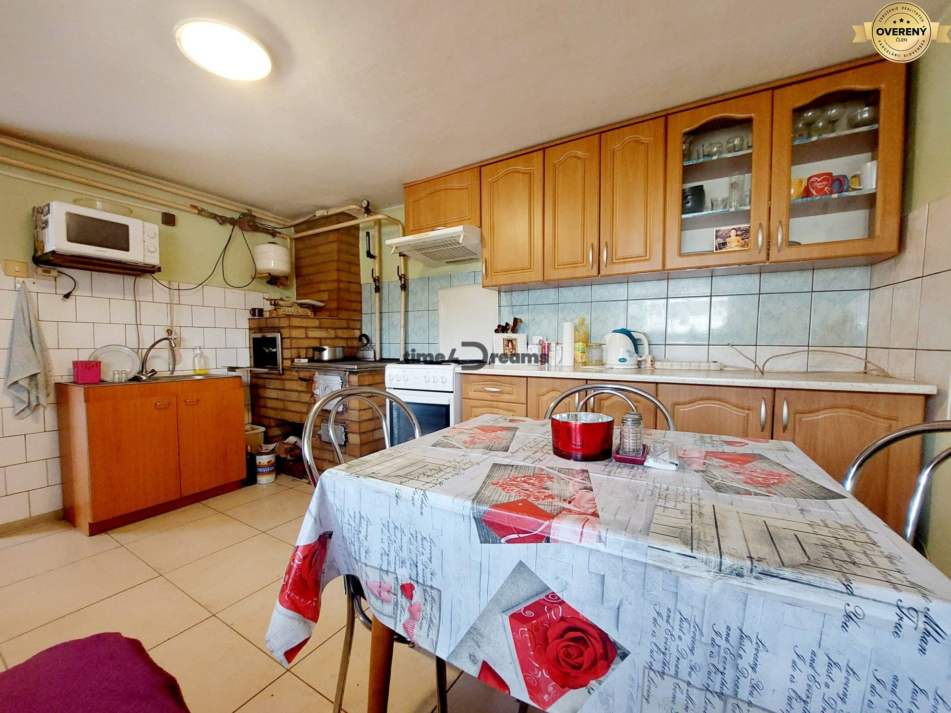 NA PREDAJ pekná chalupa LÁTKY okr.Detva