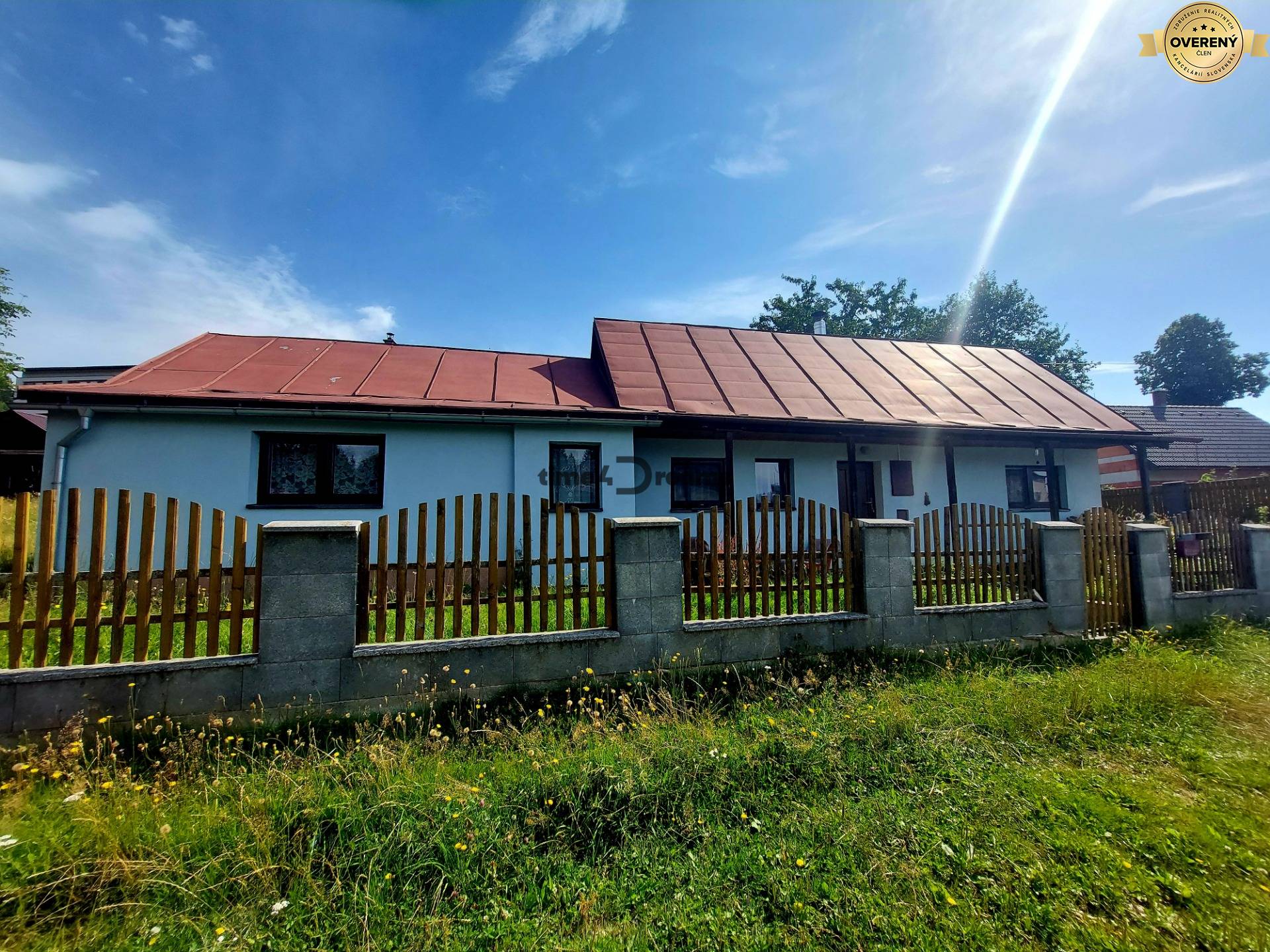 NA PREDAJ pekná chalupa LÁTKY okr.Detva