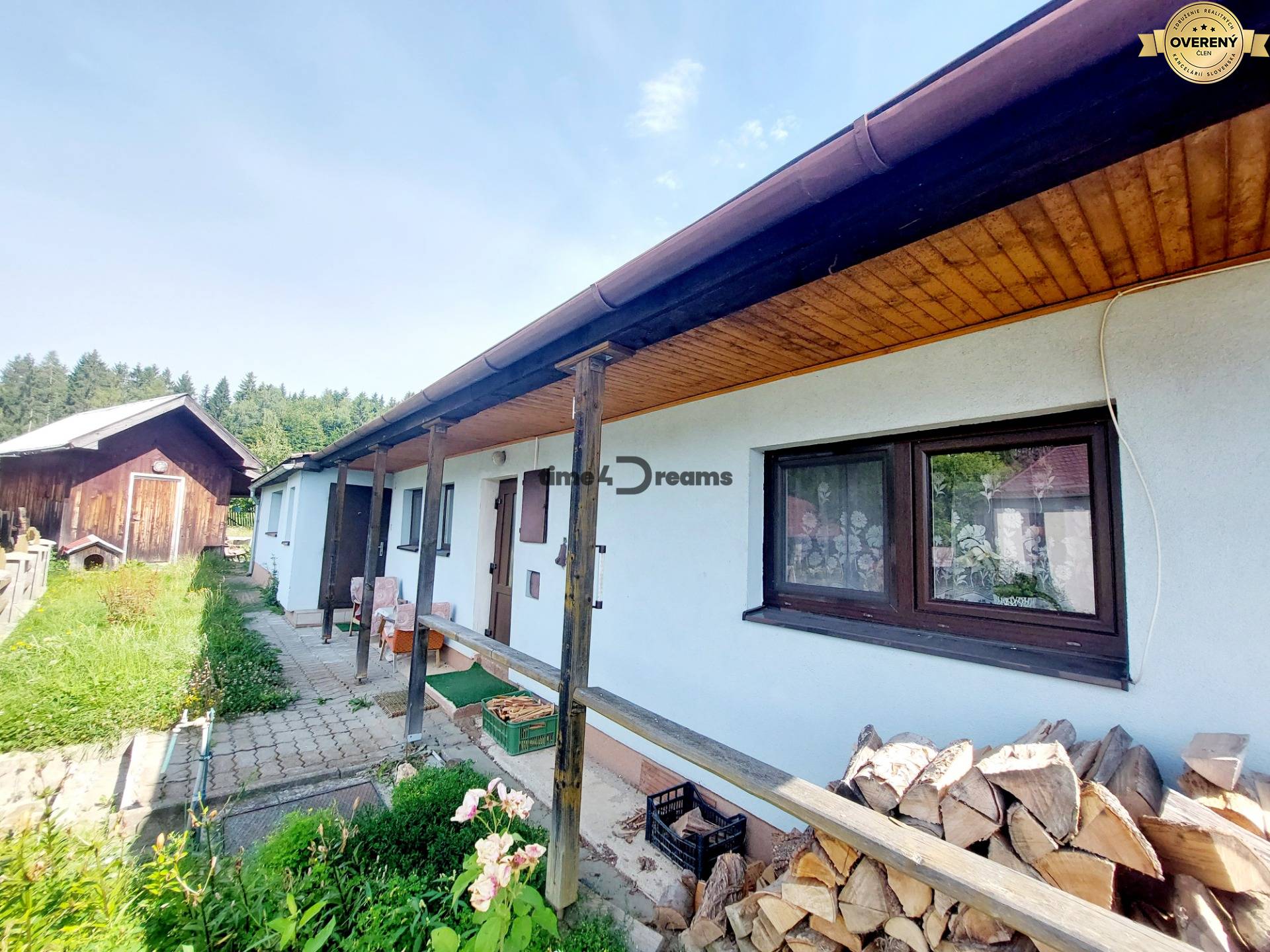 NA PREDAJ pekná chalupa LÁTKY okr.Detva