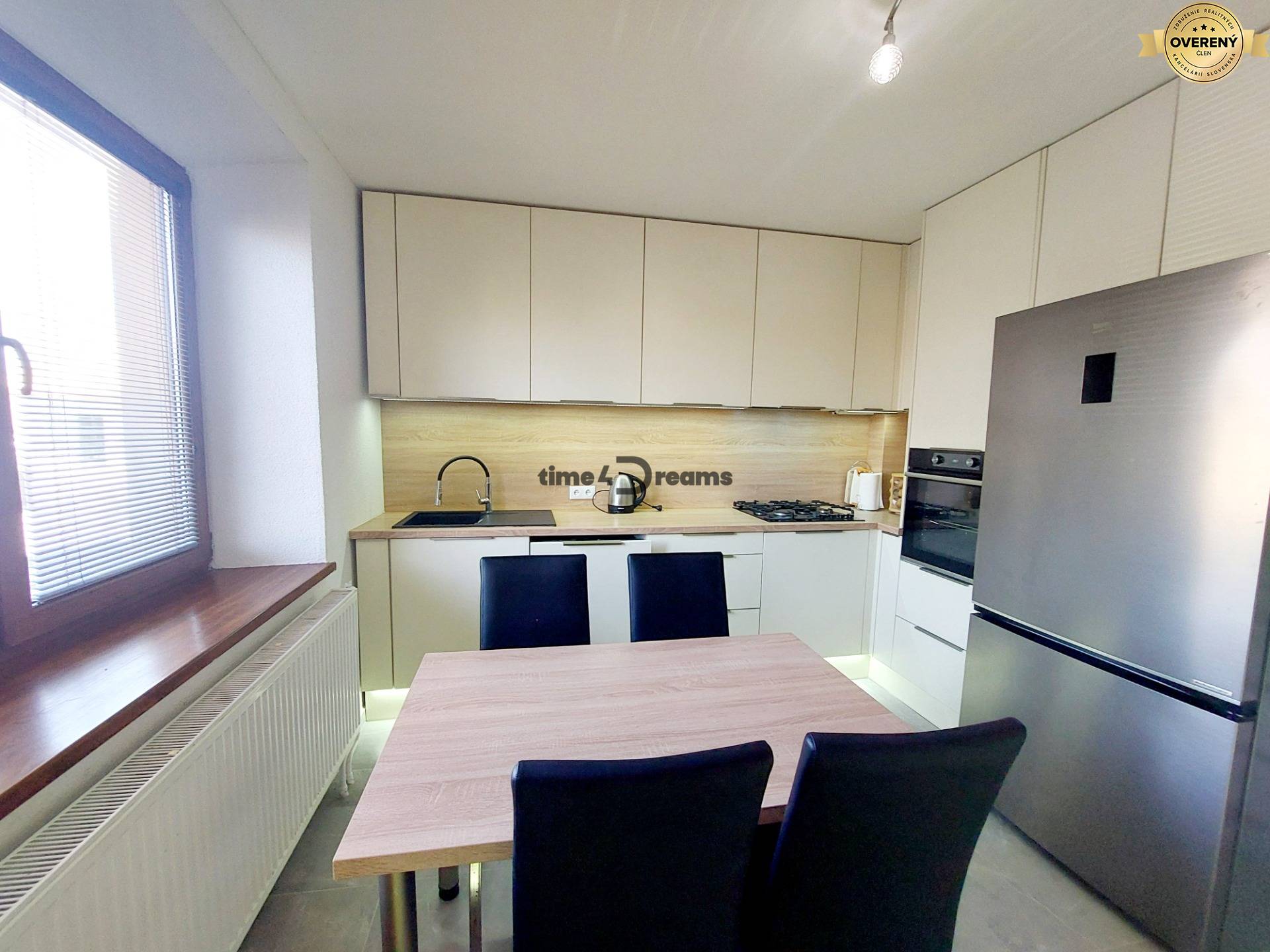 NA PREDAJ pekný zrekonštruovaný dom v obci Sebedražie