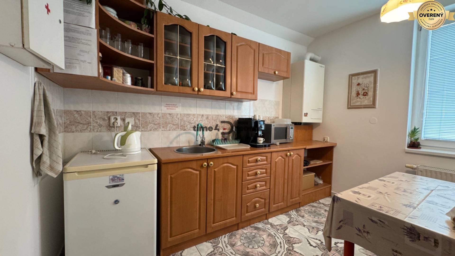 NA PREDAJ rodinný dom/polyfunkcia Komjatice