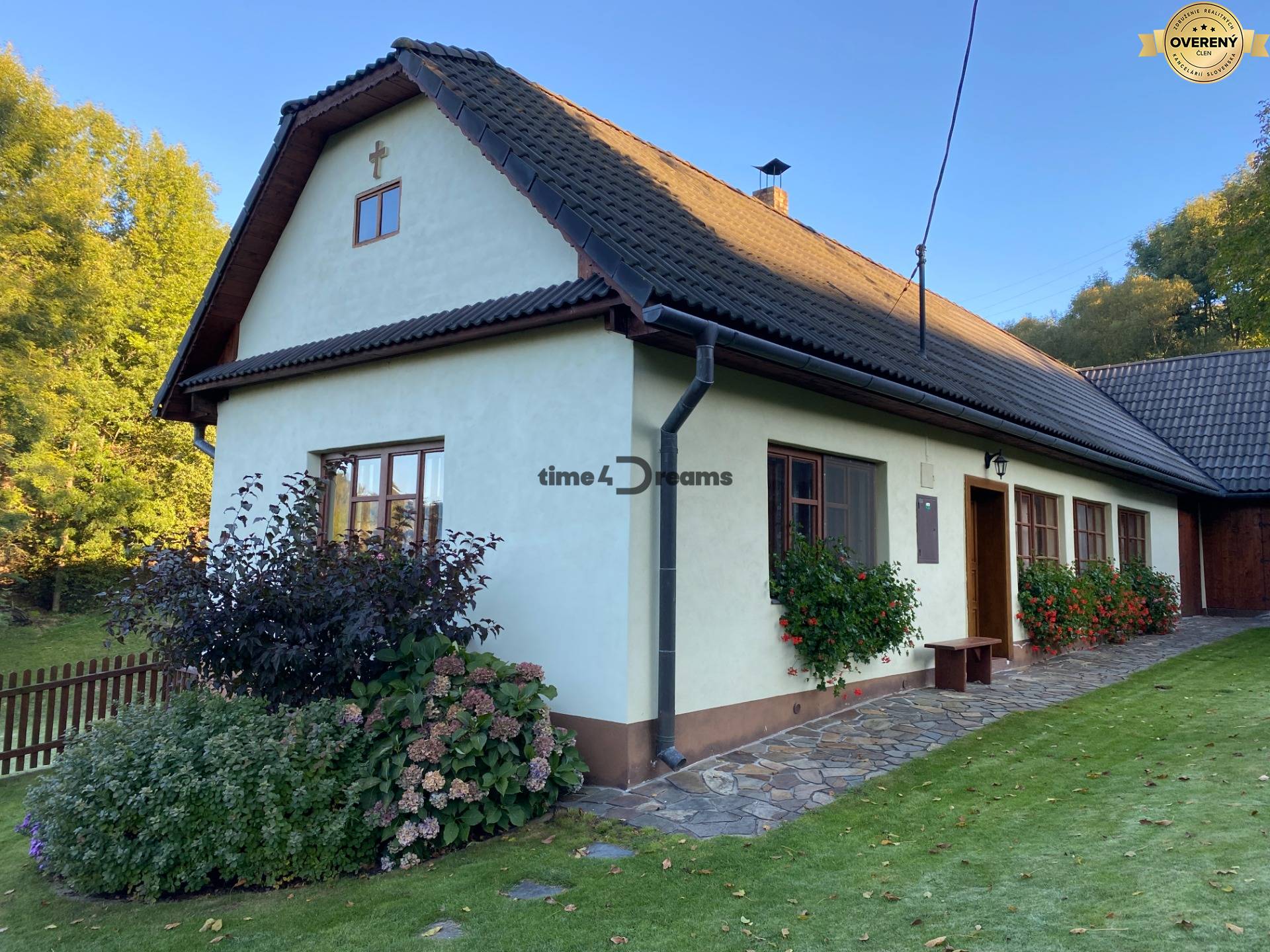 NA PREDAJ pekná chalupa na nádhernom Podpoľaní