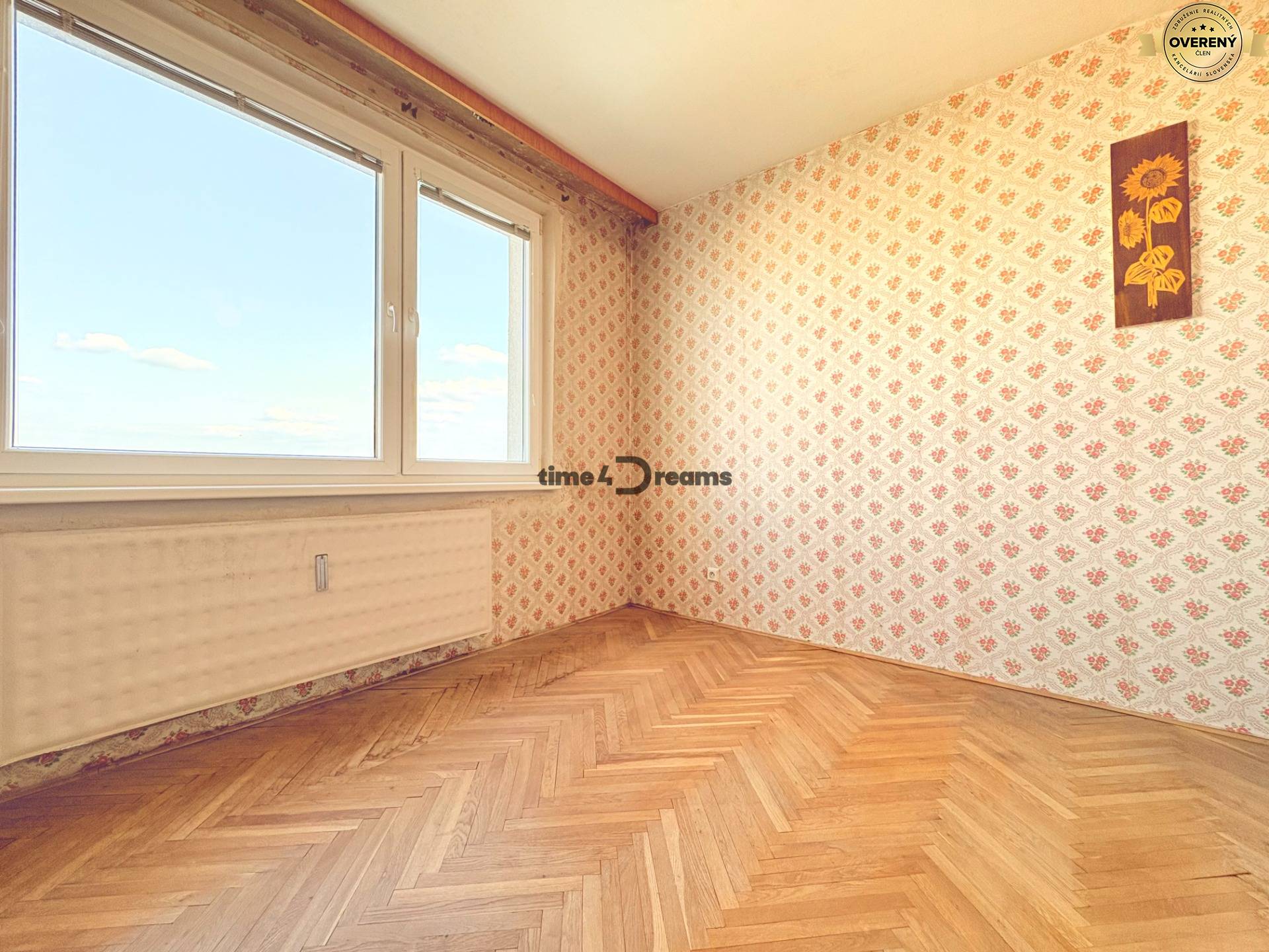 Na predaj: CENTRUM: 3 izb.byt + ŠATNIK + PIVNICA