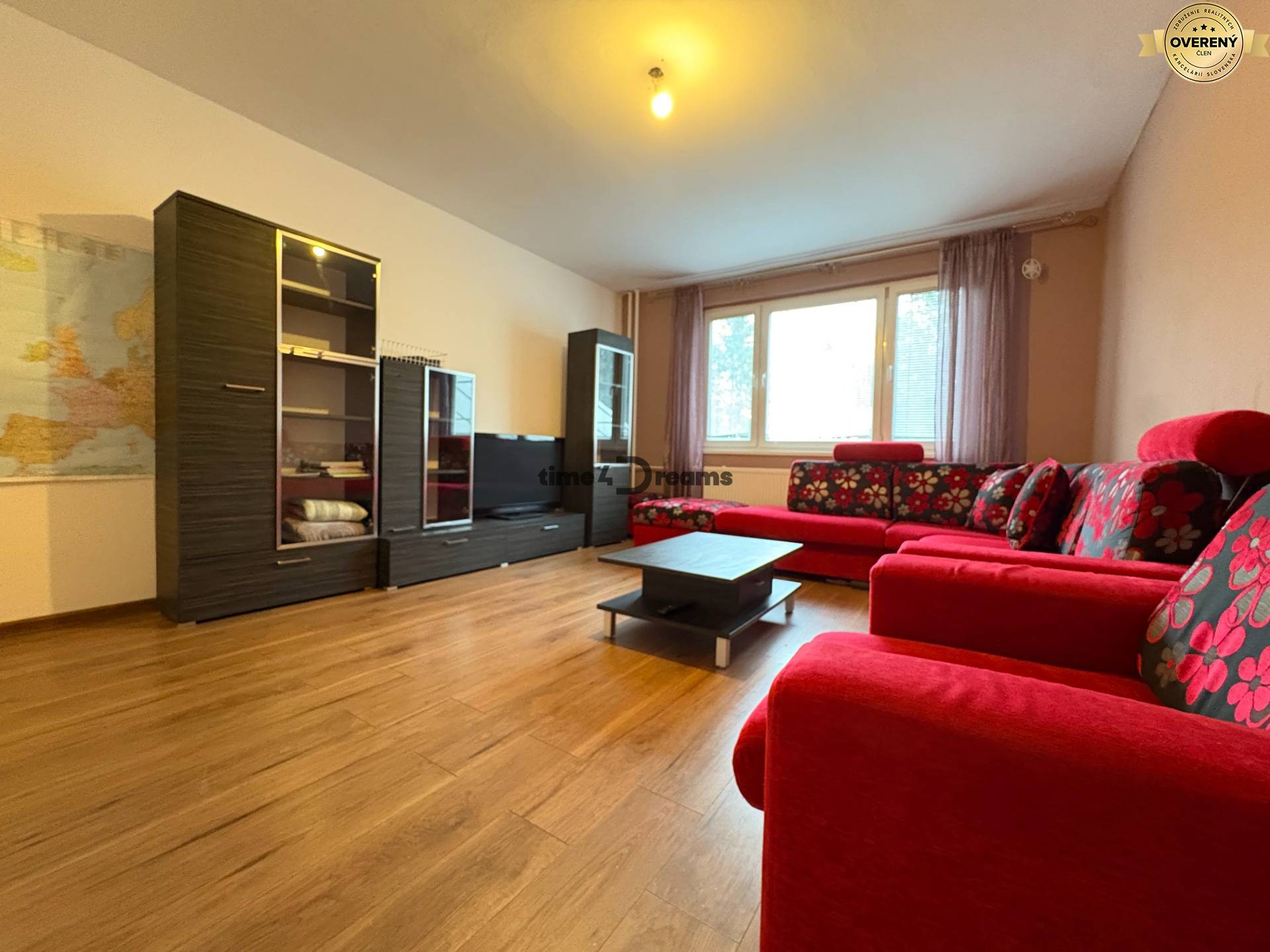 Na predaj: CENTRUM: 3 izb.byt + PIVNICA