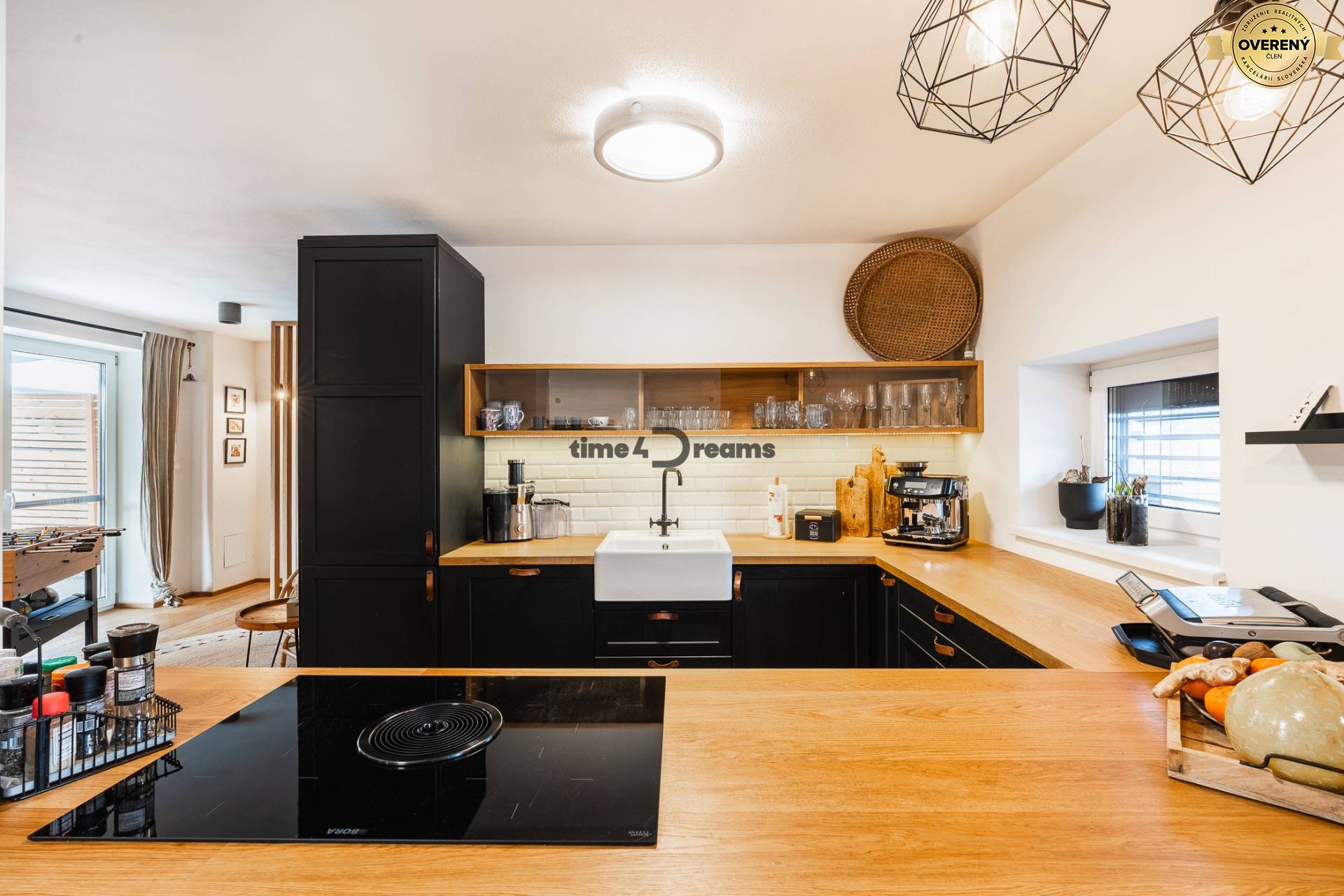 NA PREDAJ Krásny domček v Ivánke pri Nitre