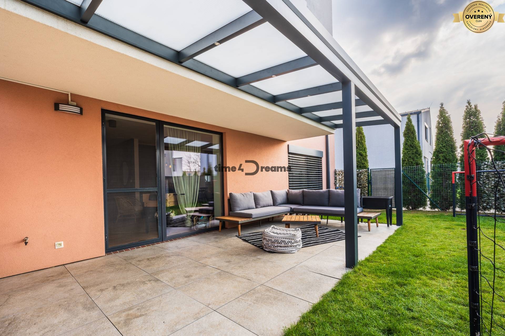 NA PREDAJ Krásny domček v Ivánke pri Nitre