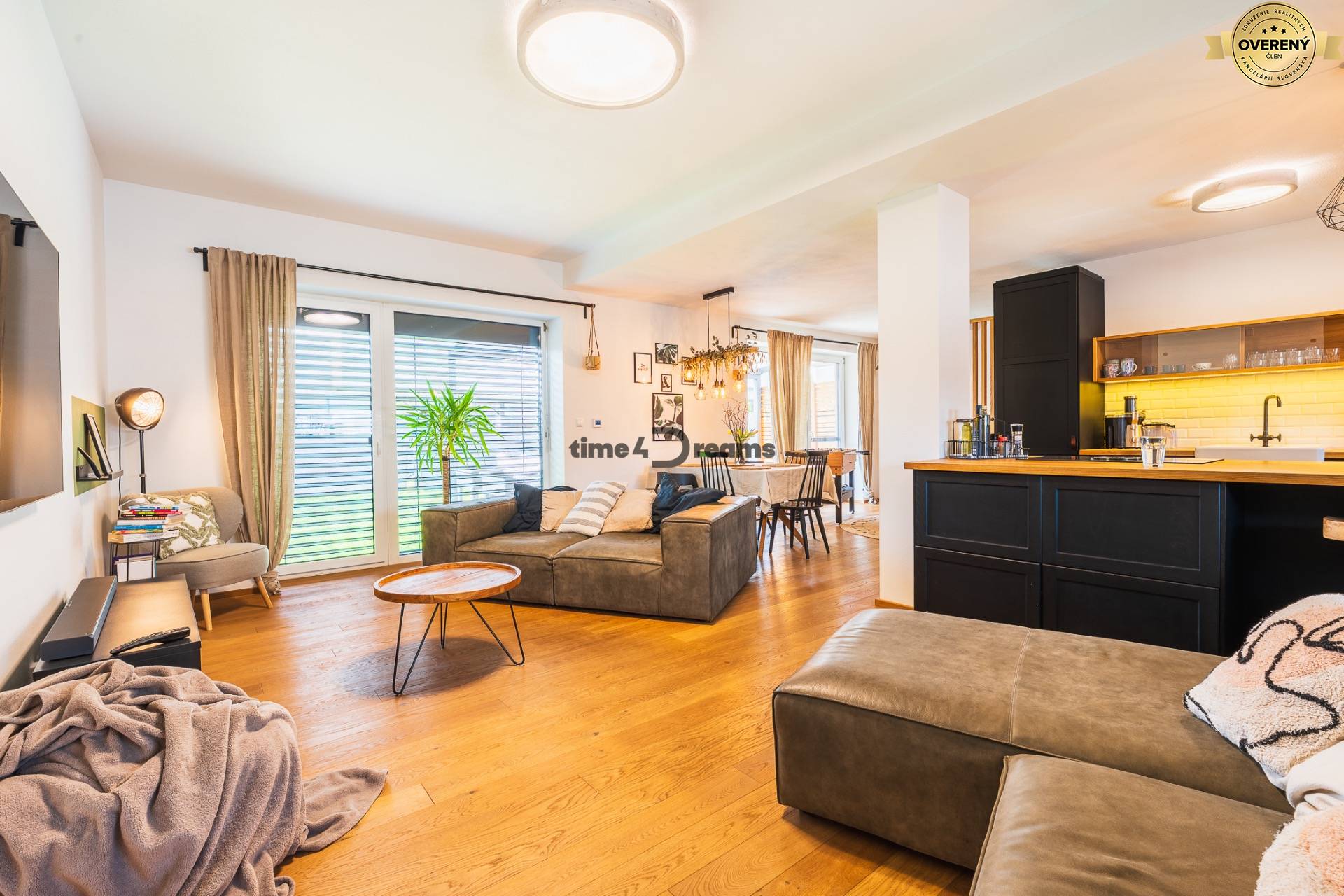 NA PREDAJ Krásny domček v Ivánke pri Nitre