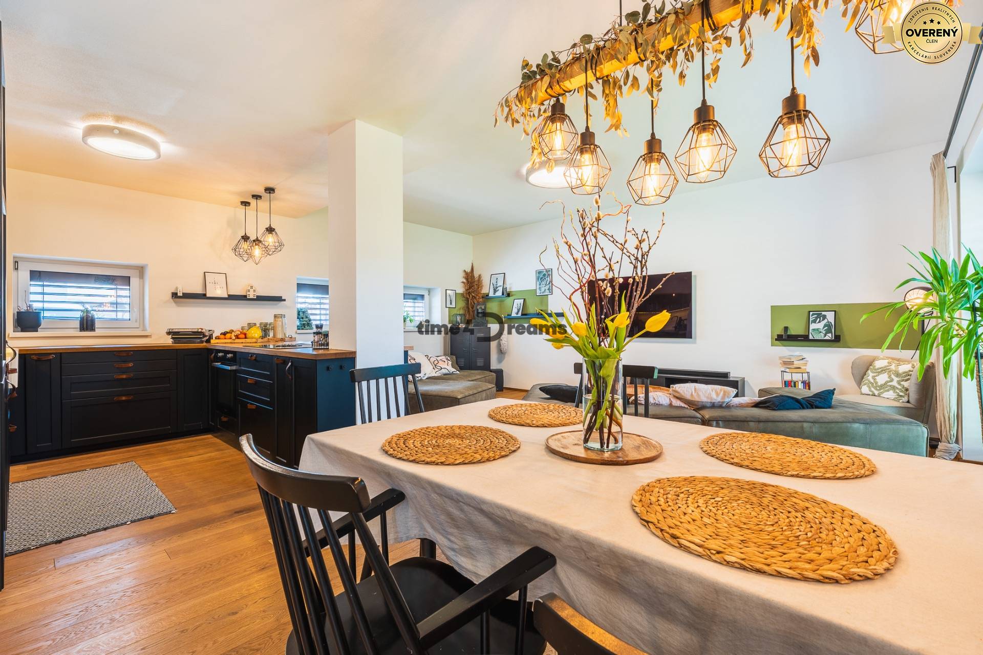 NA PREDAJ Krásny domček v Ivánke pri Nitre