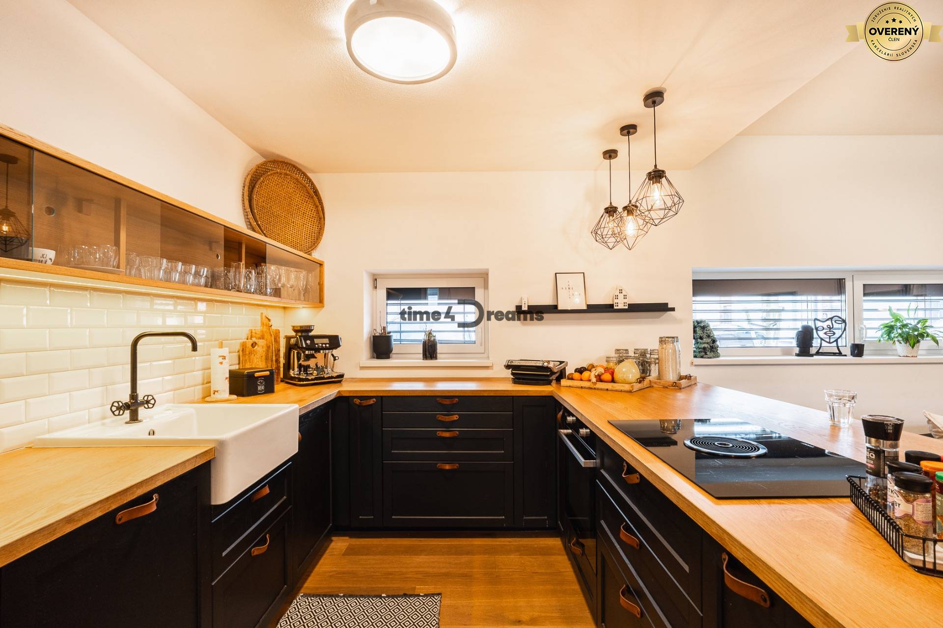 NA PREDAJ Krásny domček v Ivánke pri Nitre