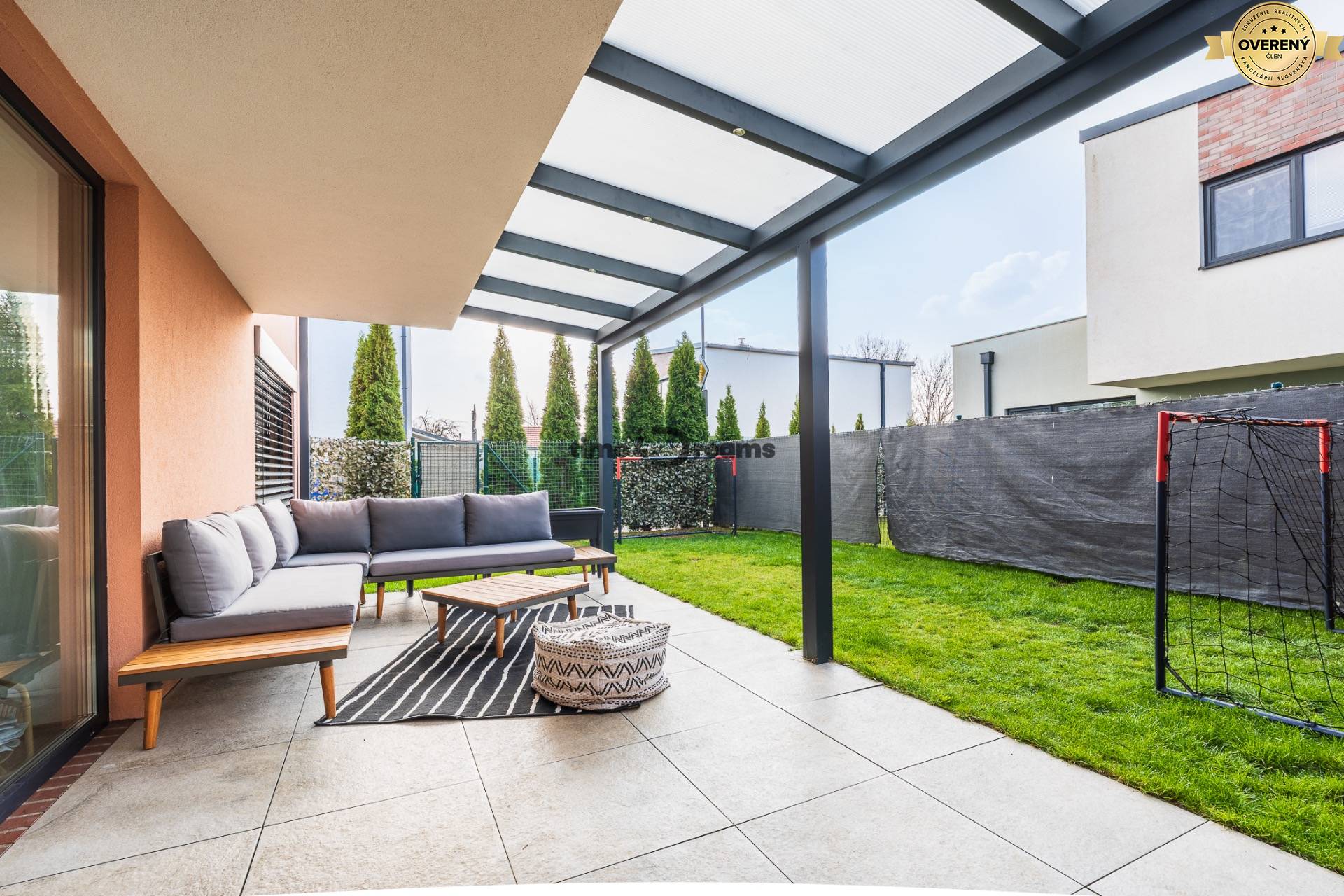 NA PREDAJ Krásny domček v Ivánke pri Nitre