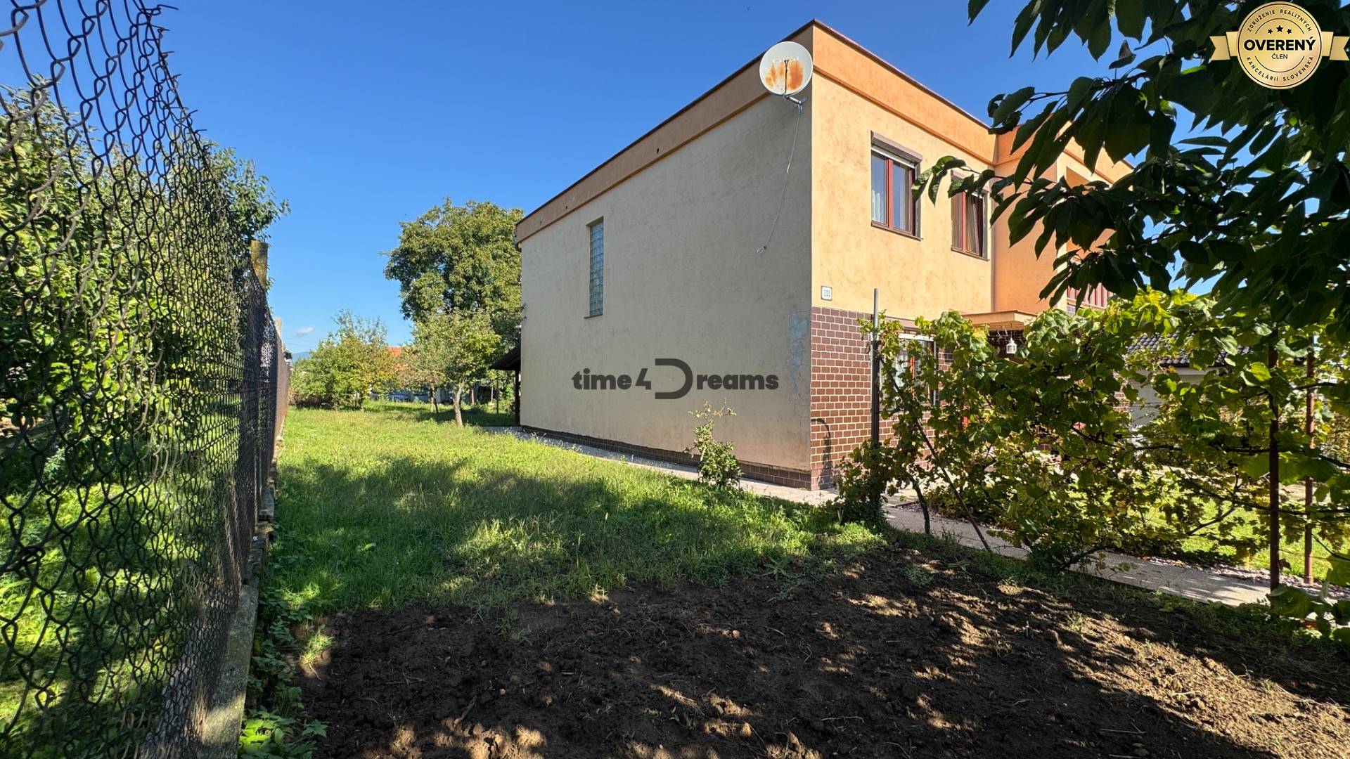 NA PREDAJ 5 izbový rodinný dom v obci Urmince - Topoľčany