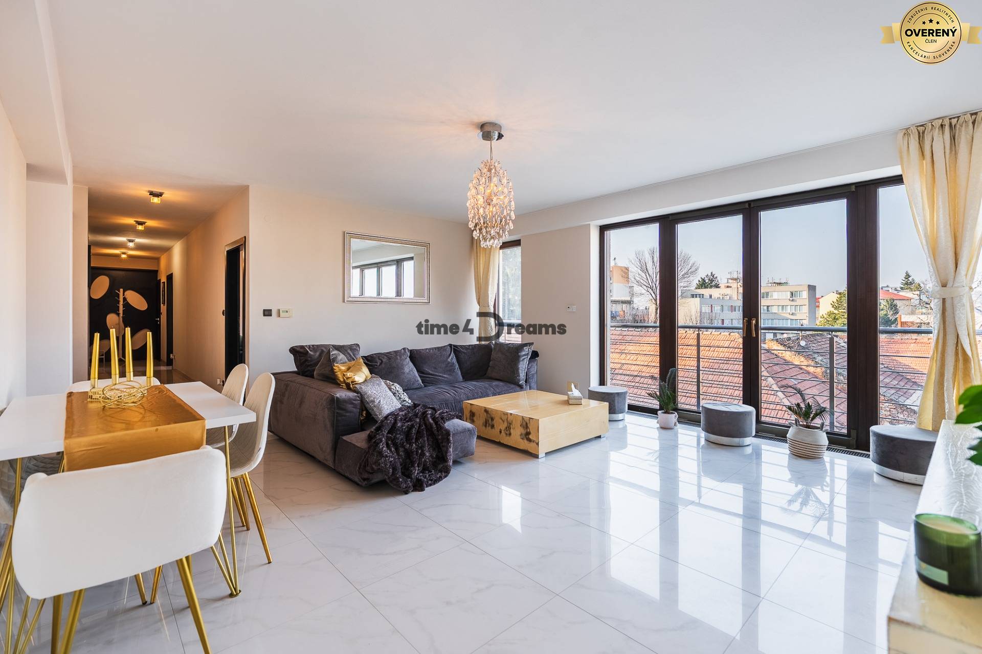 NA PRENÁJOM Luxusný 3-izbový byt v centre mesta NITRA