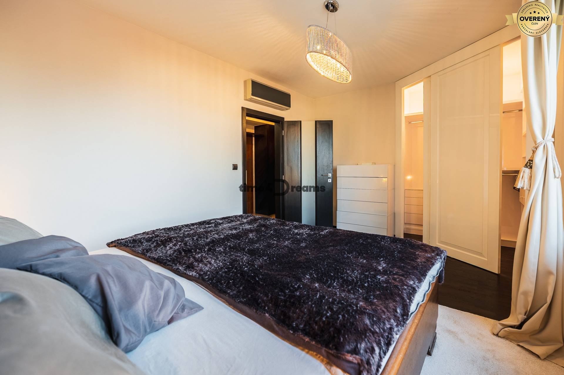 NA PRENÁJOM Luxusný 3-izbový byt v centre mesta NITRA