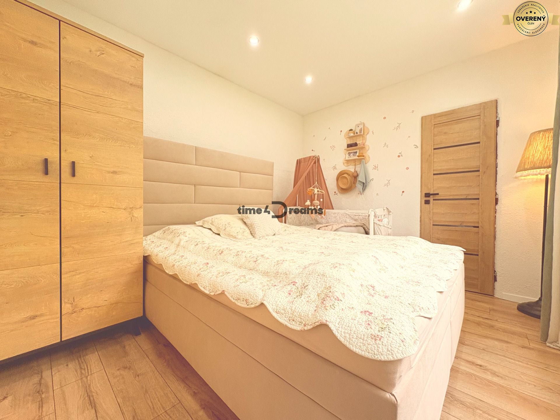 Na predaj: CENTRUM 3 izb.byt + BALKON + ŠPAJZA