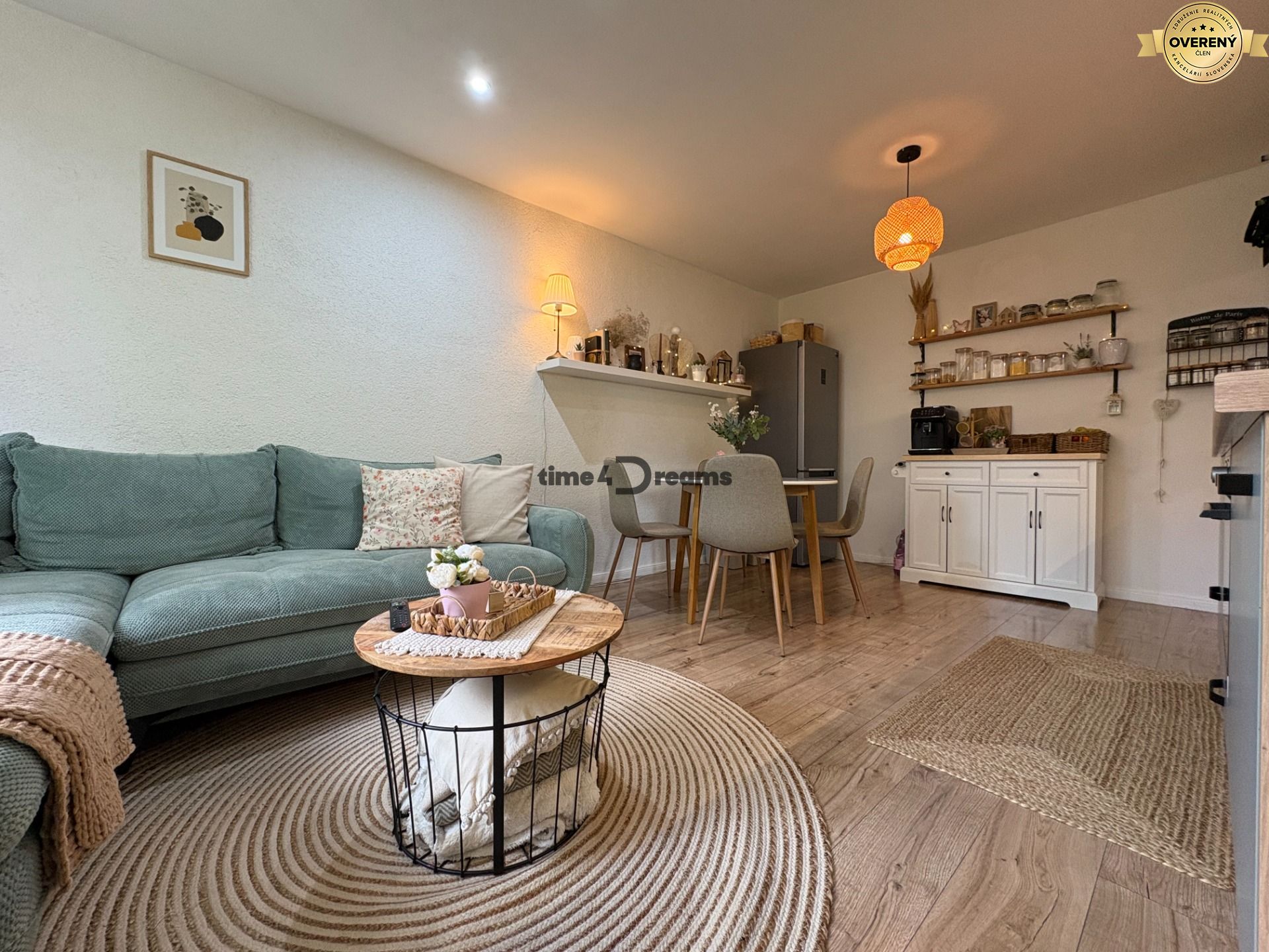 Na predaj: CENTRUM 3 izb.byt + BALKON + ŠPAJZA