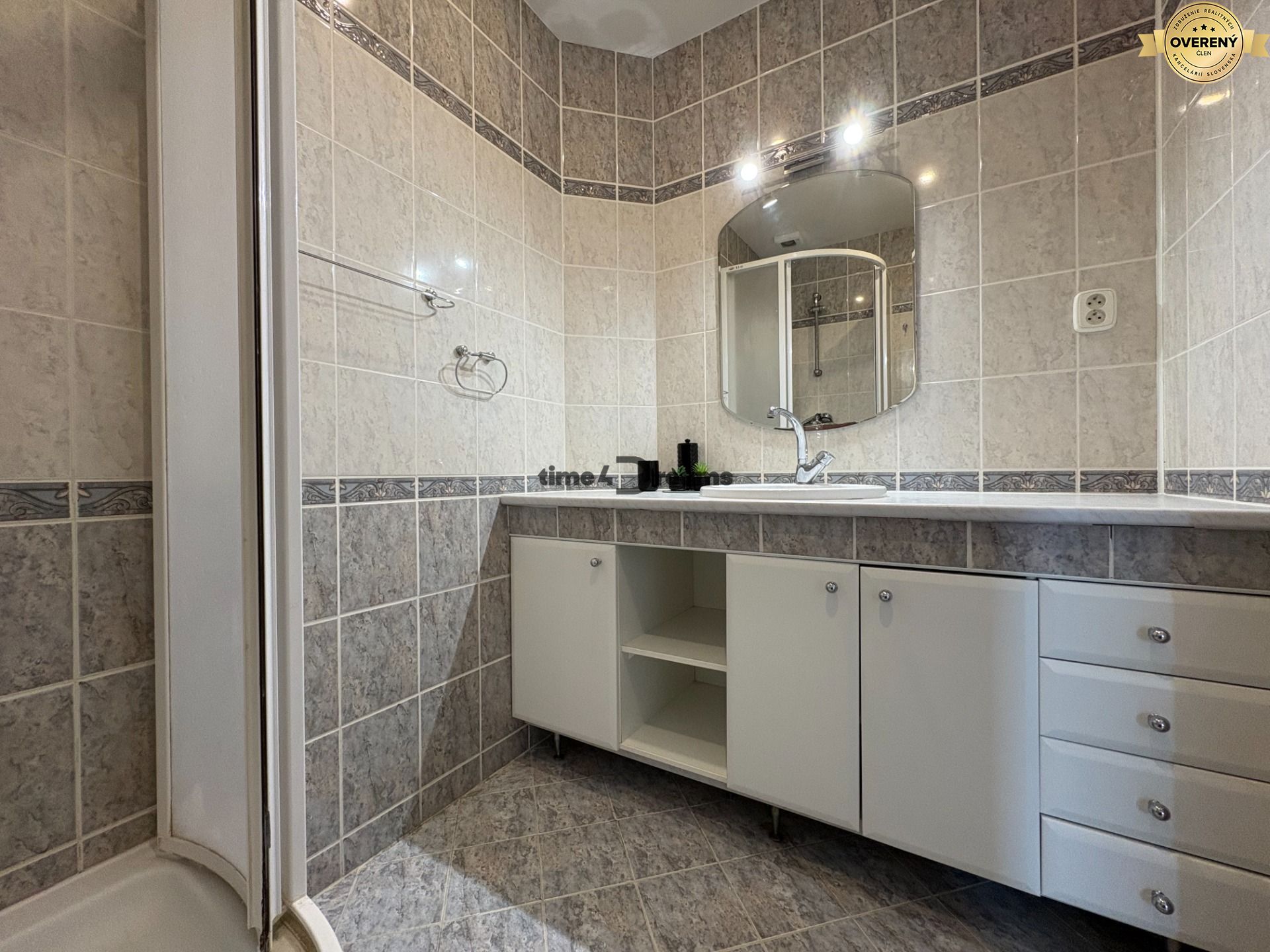 Na predaj: VEĽKY investičný 3.byť + LOGGIA