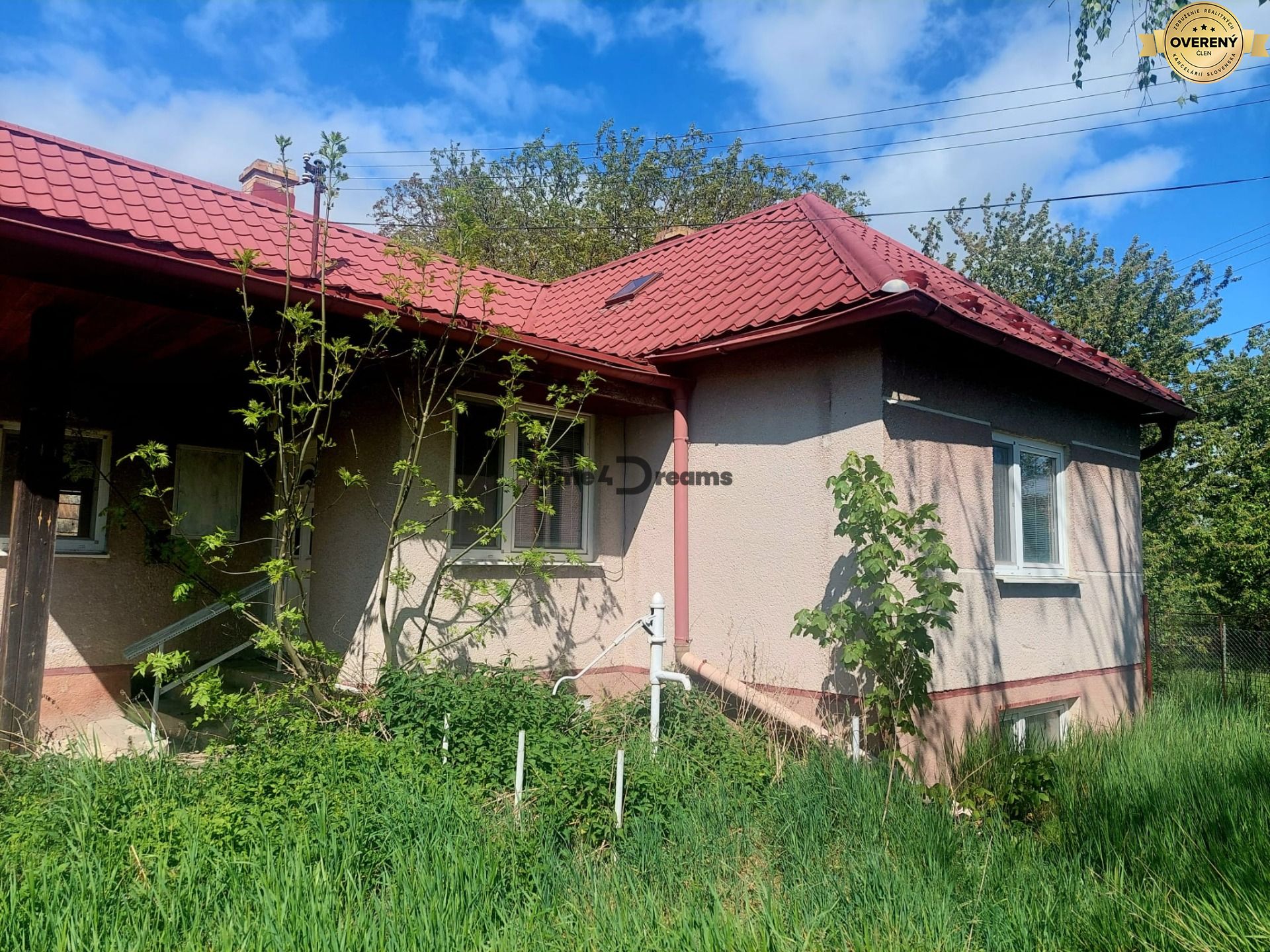 NA PREDAJ-MIMORIADNE ZNÍŽENÁ CENA rodinný domček-Podkriváň