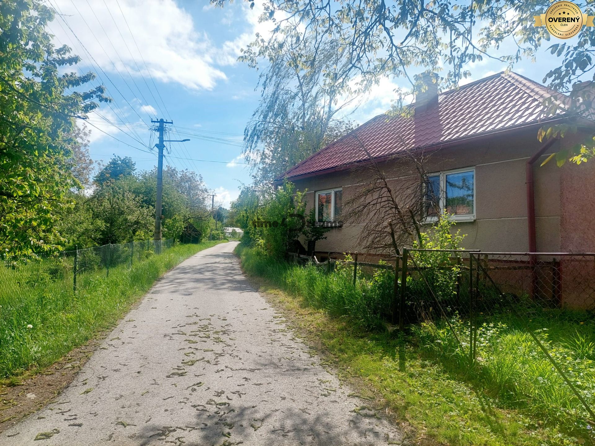NA PREDAJ-MIMORIADNE ZNÍŽENÁ CENA rodinný domček-Podkriváň