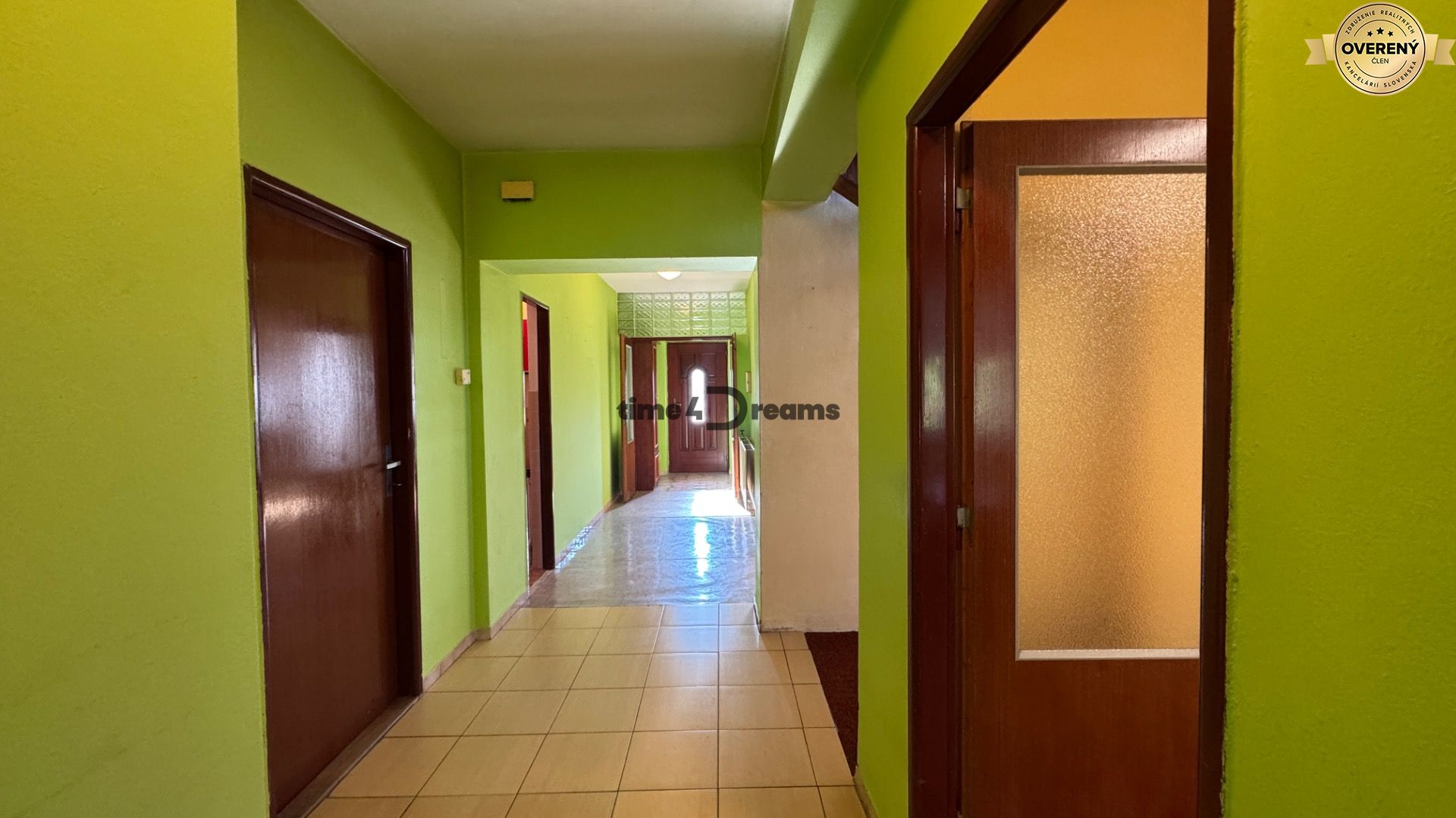 NA PREDAJ 5 izbový rodinný dom v obci Urmince - Topoľčany
