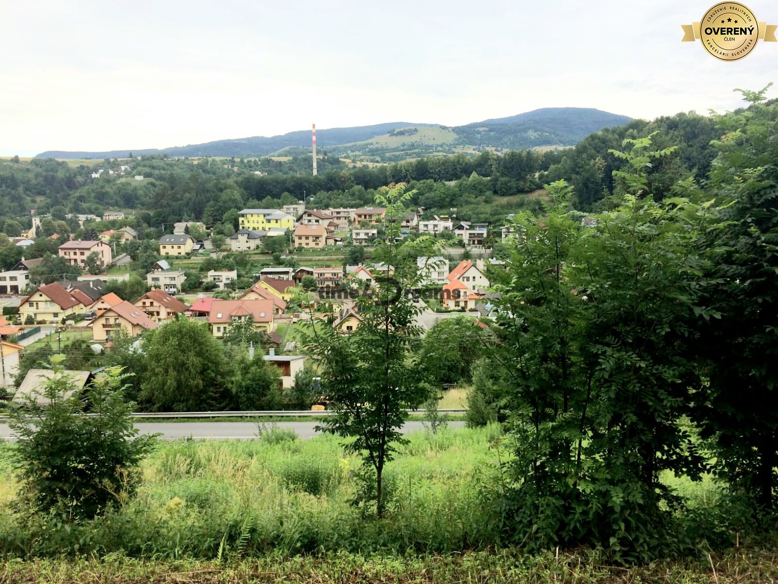 NA PREDAj pozemok na stavbu chaty alebo domu HRIŇOVÁ